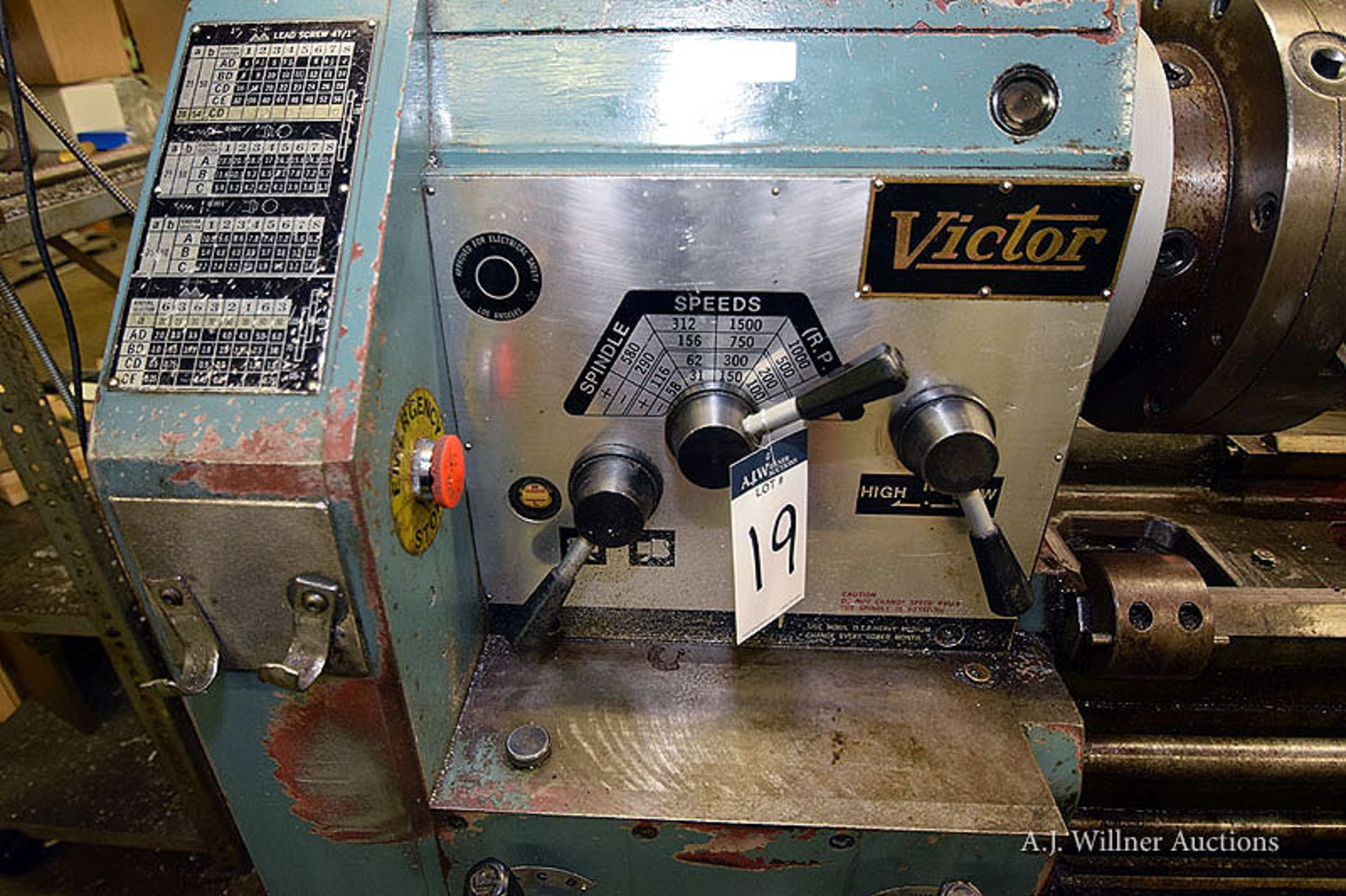 Victor model 2060 engine lathe - Image 2 of 3