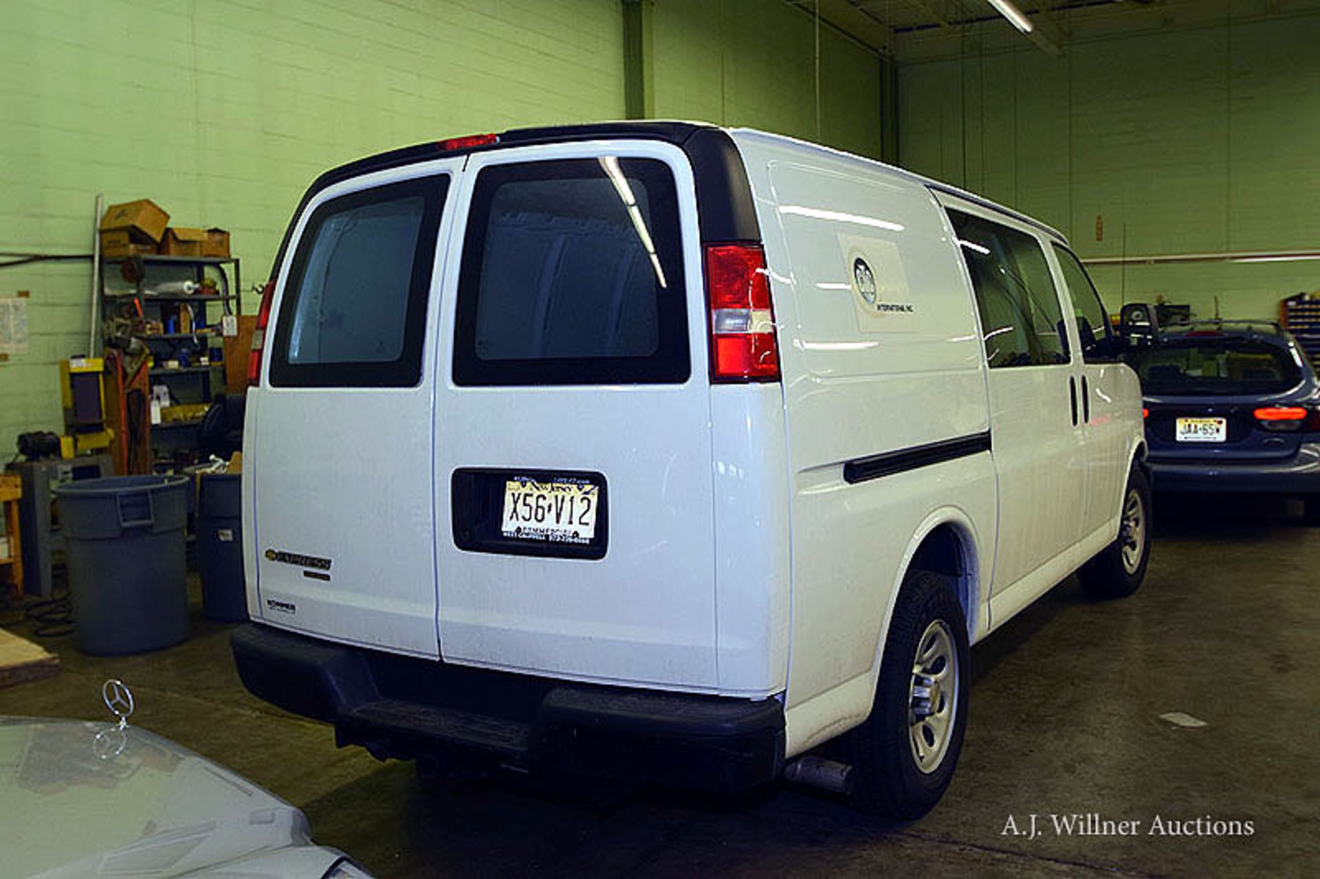 2014 Chevrolet Express 1500 Cargo van - Image 5 of 9