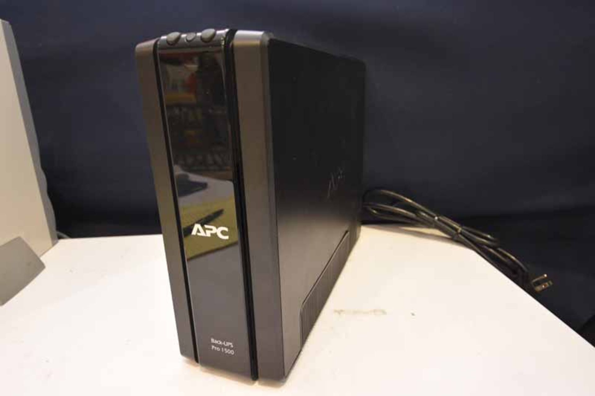 3 - APC 1500 Pro Back-UPS - Image 2 of 3