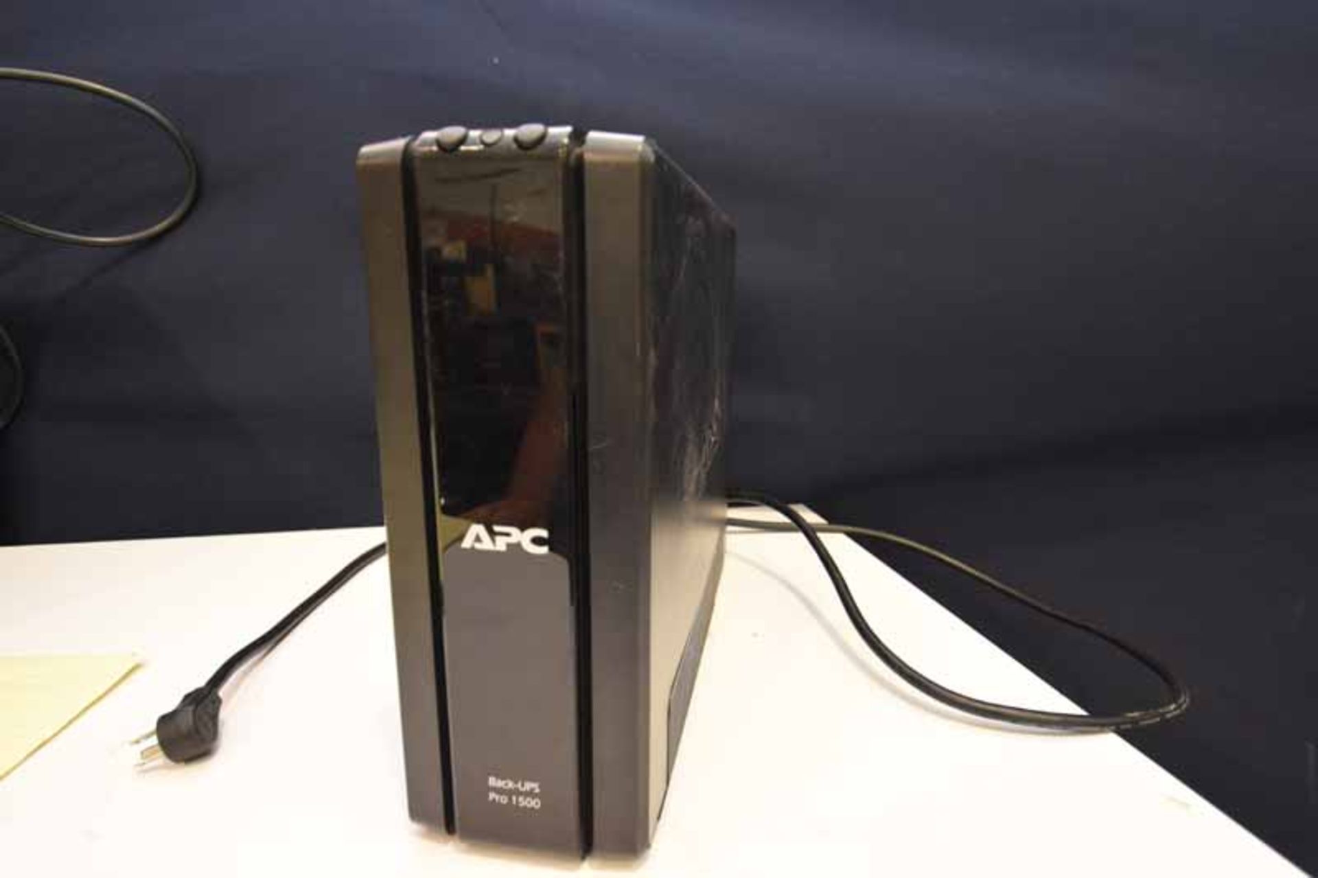 3 - APC 1500 Pro Back-UPS