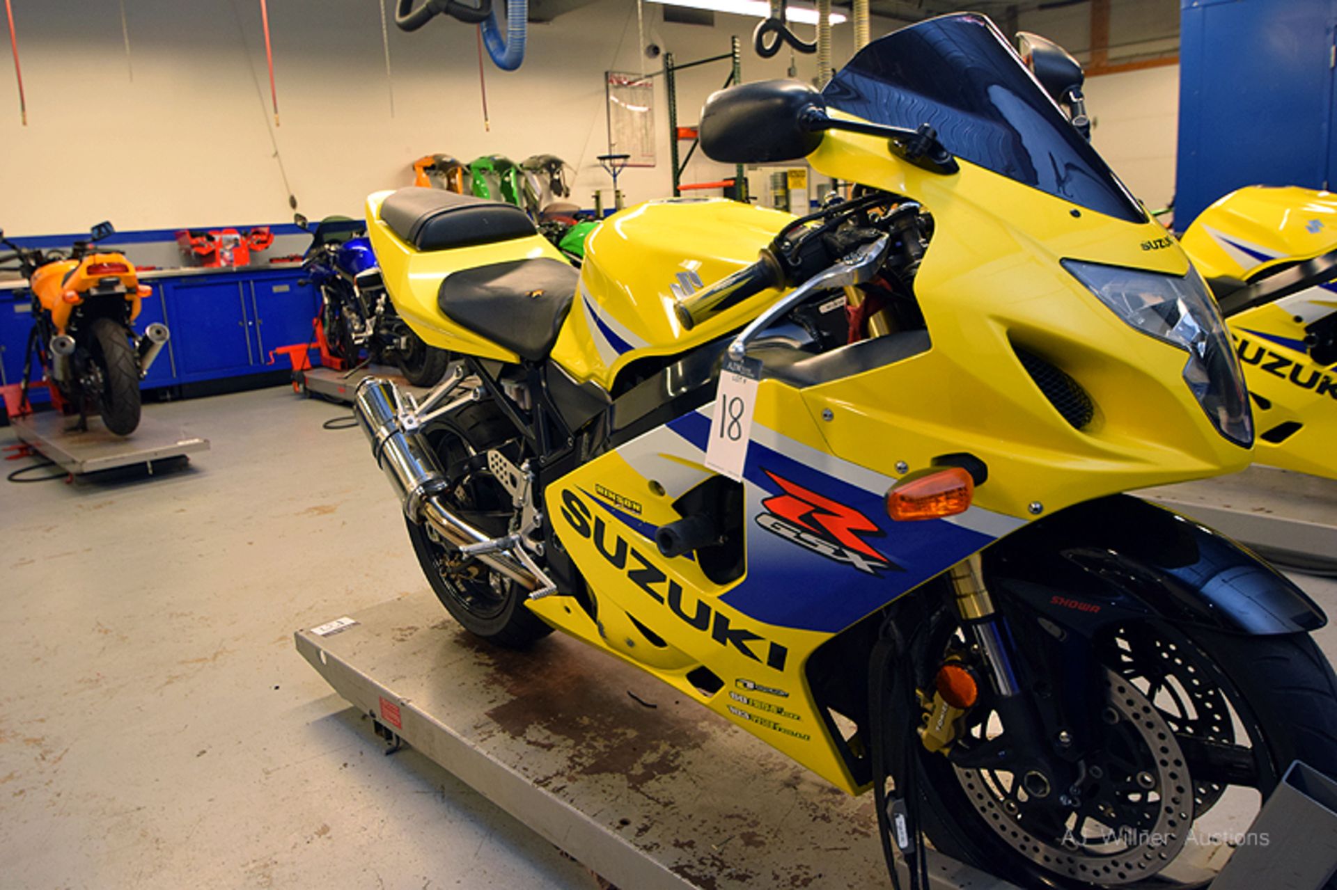 2005 SUZUKI GSXR600 - Image 3 of 5