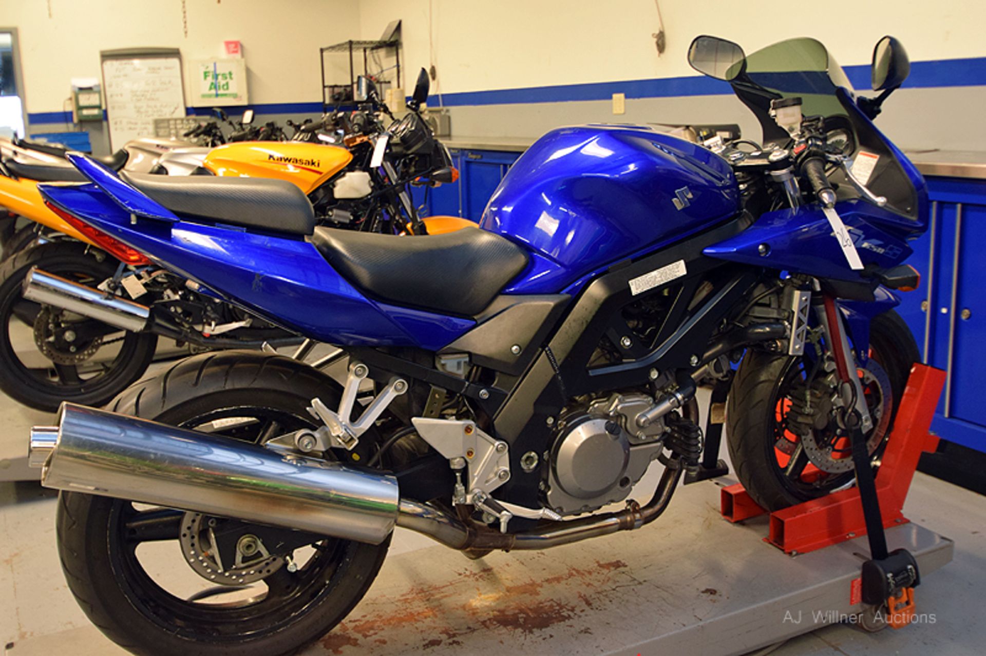 2005 SUZUKI SV650 - Image 4 of 4