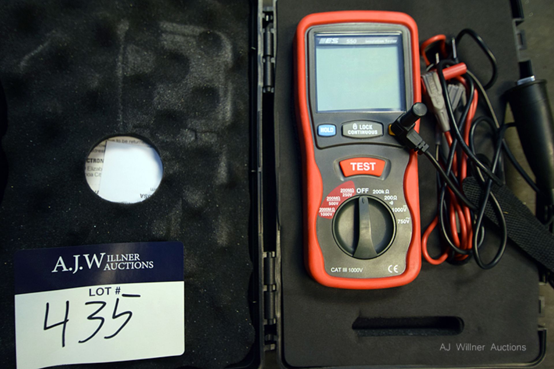 ES 550 Insulation Tester w/ case