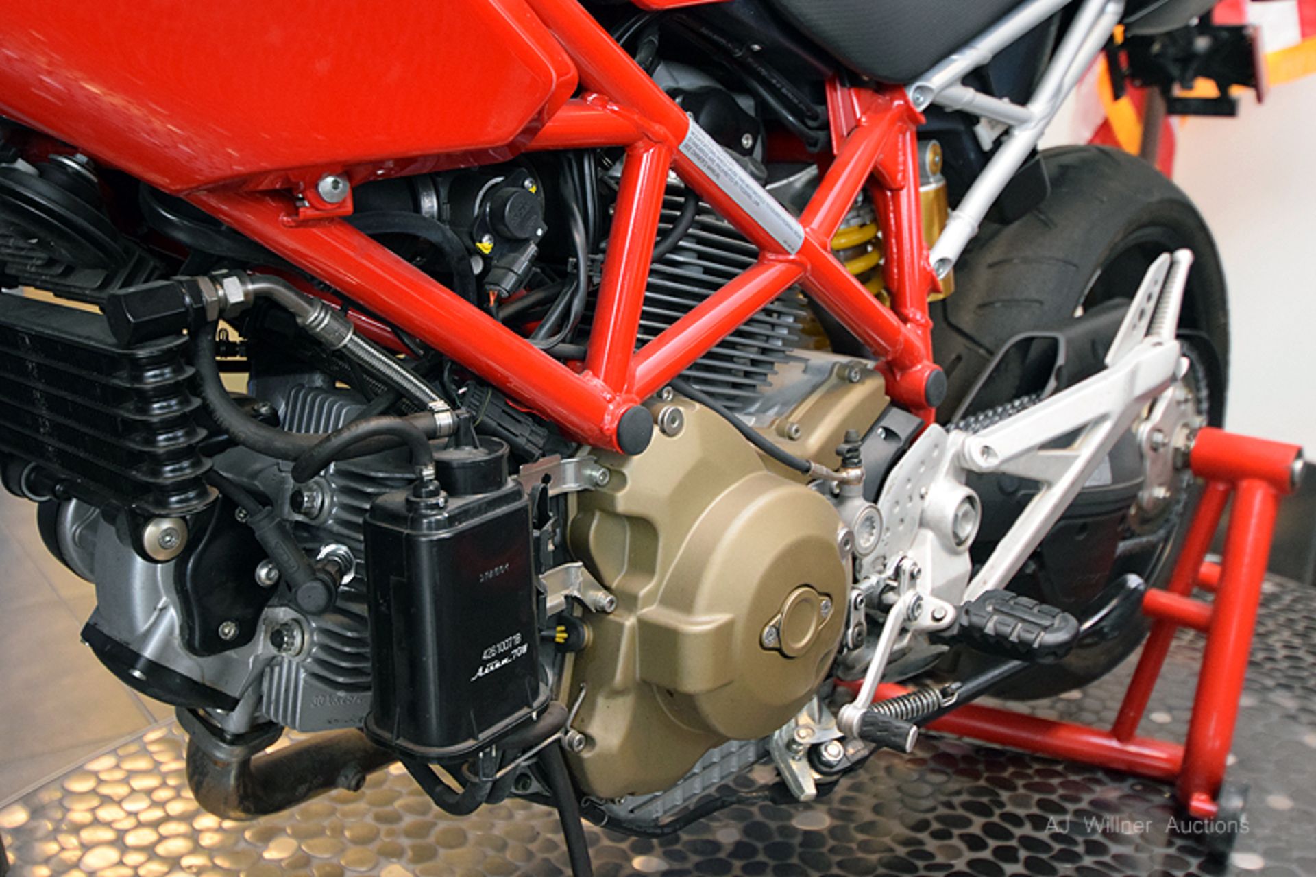 2008 DUCATI HYPERMOTARD 1100 - Image 2 of 11