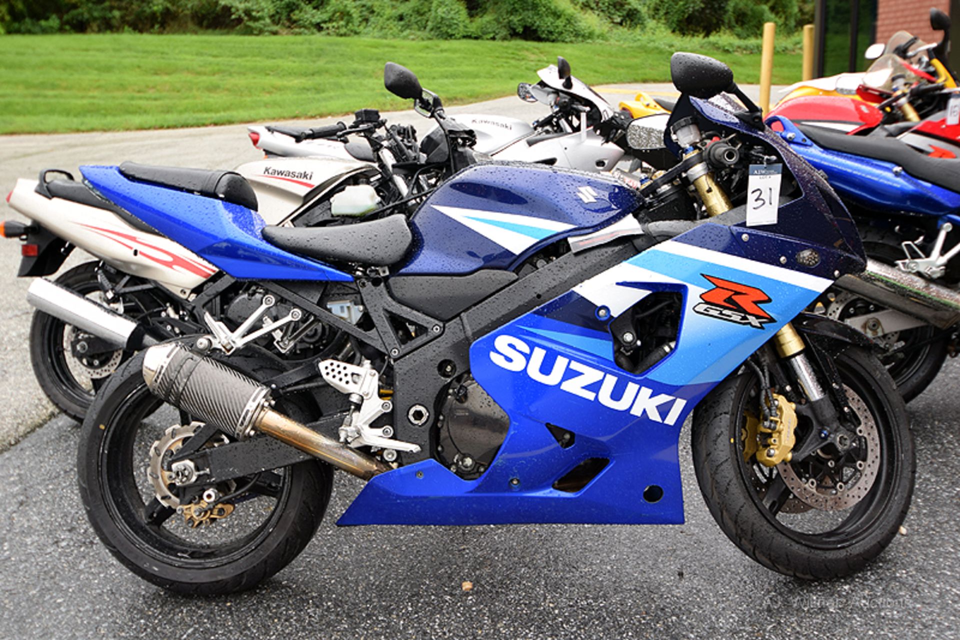 2005 SUZUKI GSXR600 - Image 2 of 3