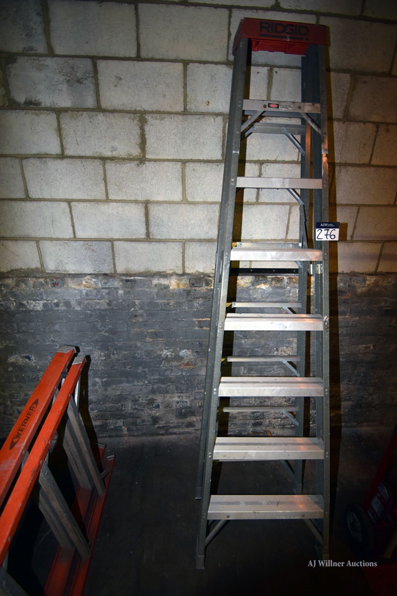 Ridgid 8' Aluminum Step Ladder - Image 2 of 2