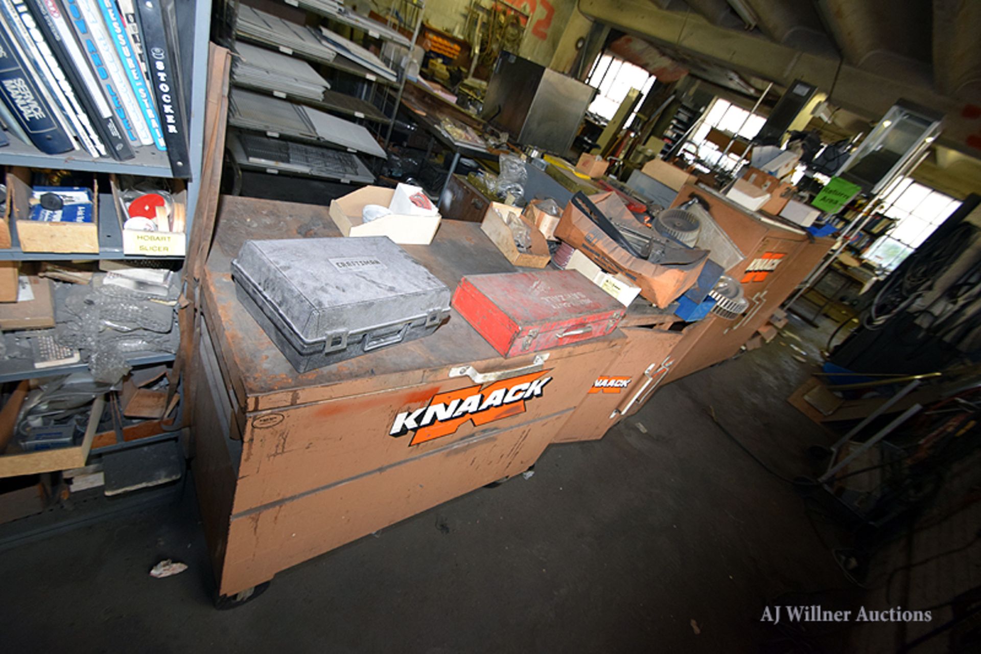 Contents of Workshop; Tools, Vacuums, Parts, Etc. - Image 6 of 13