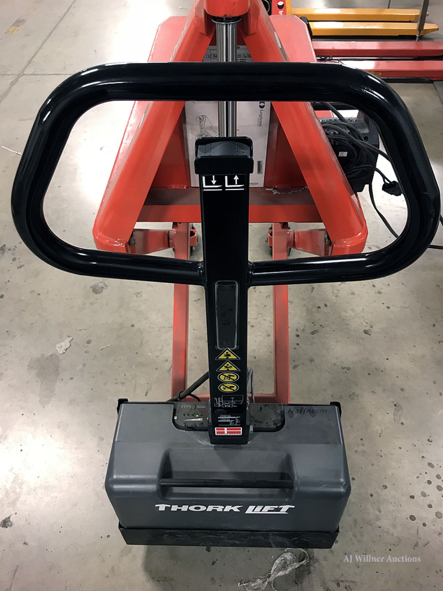 Interthor Thorklift 12 Volt Pallet Jack - Image 4 of 4