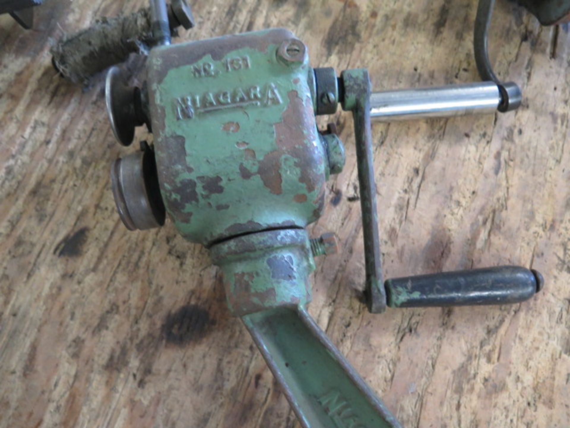 Niagara No.131 Hand Beader - Image 2 of 4