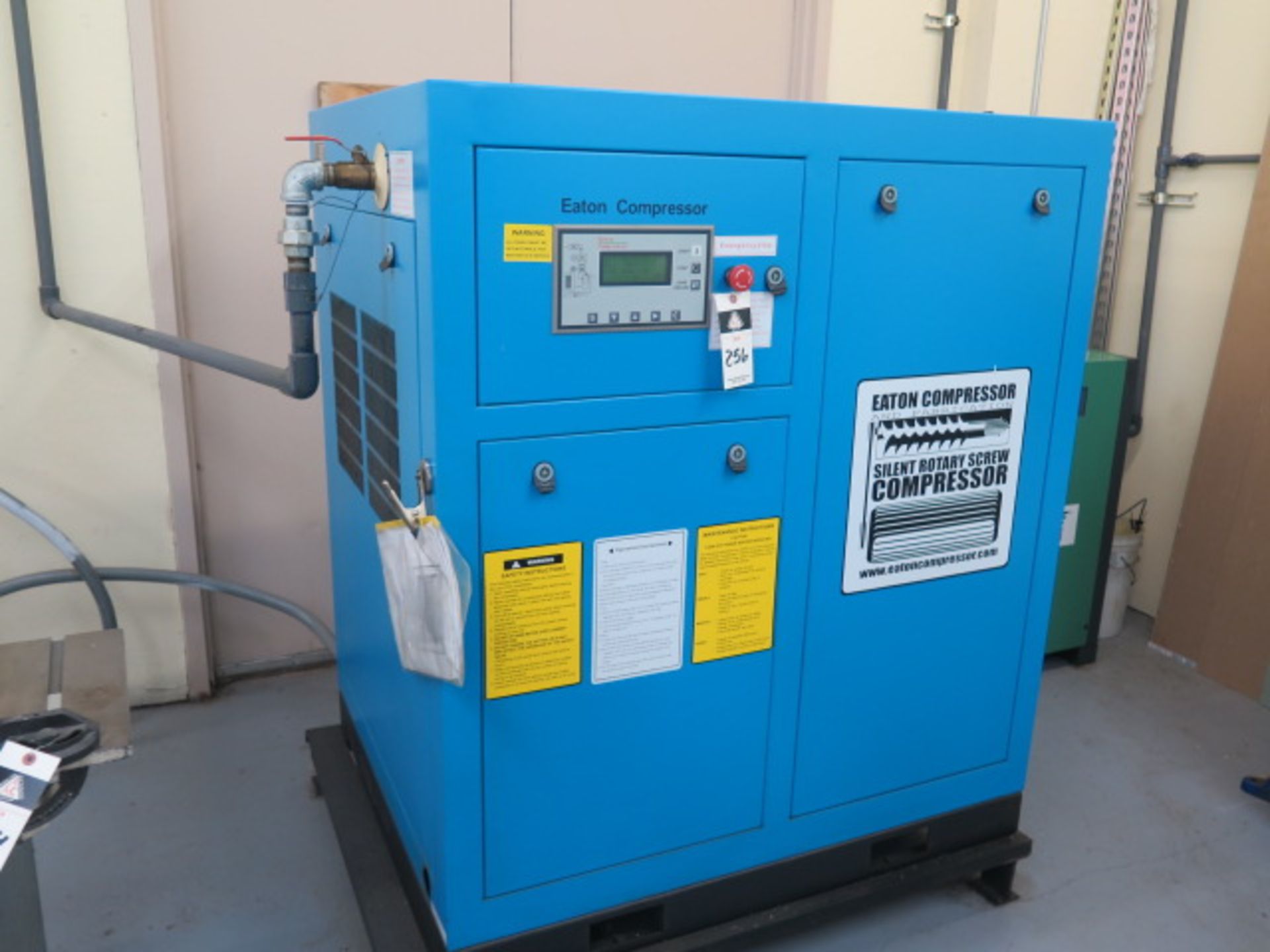 Eaton mdl. EC-SRW3-30HP-DV 30Hp Rotary Screw Air Compressor s/n EC-SRW-090111R w/ Eaton Digital - Image 2 of 6