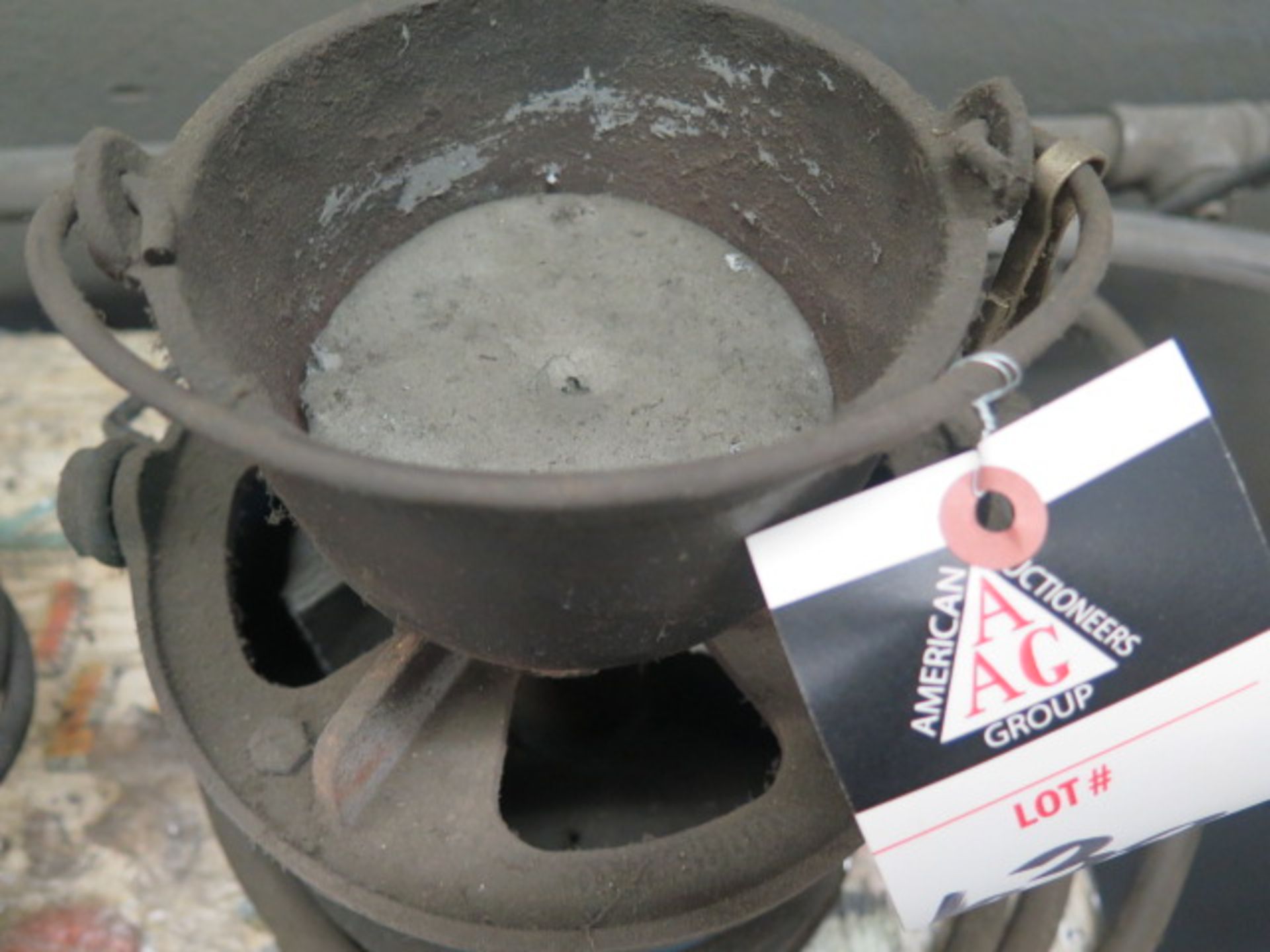 Melting Pot - Propane Fired - Image 3 of 4