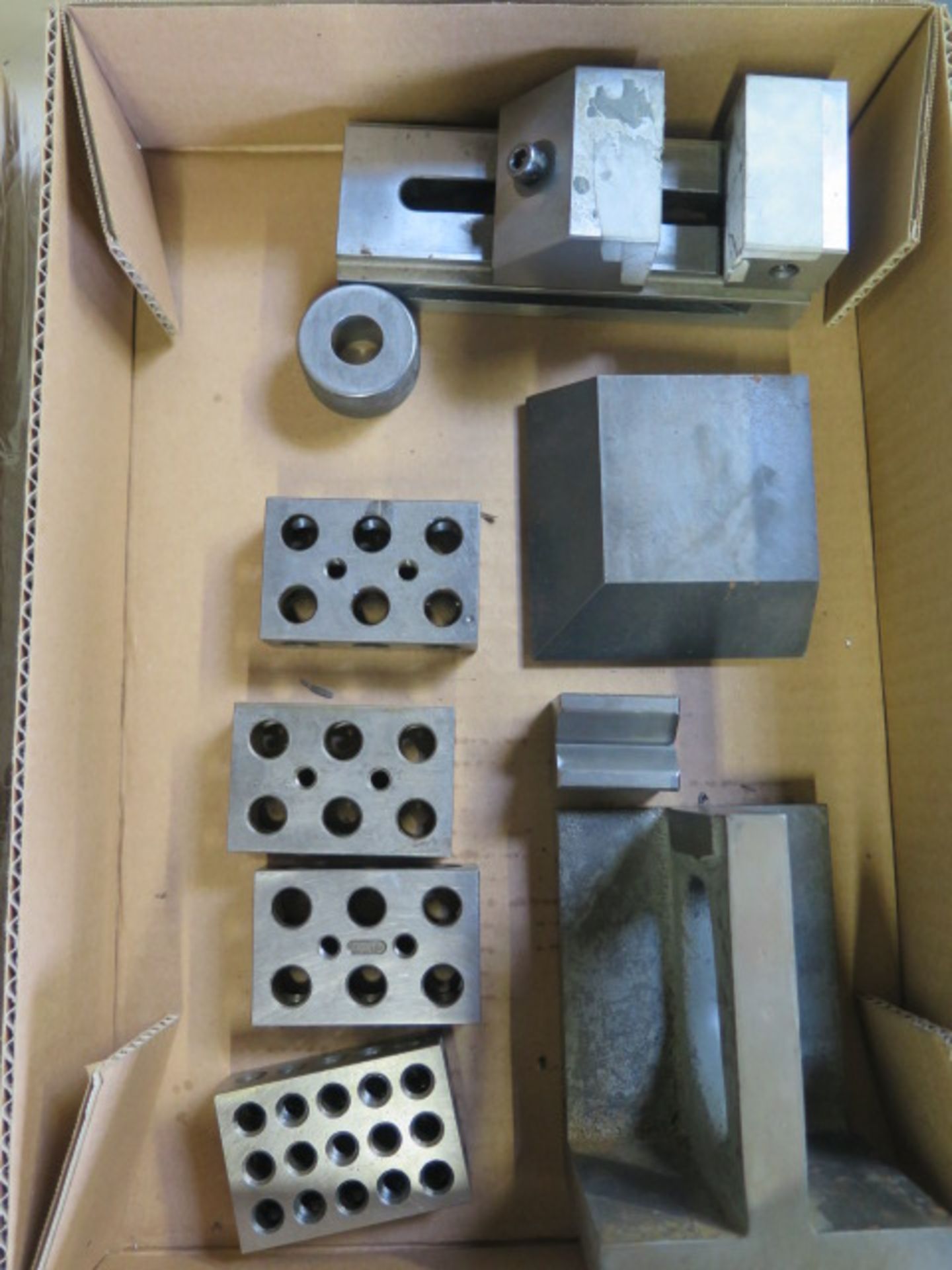 2.5" Precision Machinists Vise, 1-2-3 Blocks, Angle Plate and Misc - Image 2 of 2