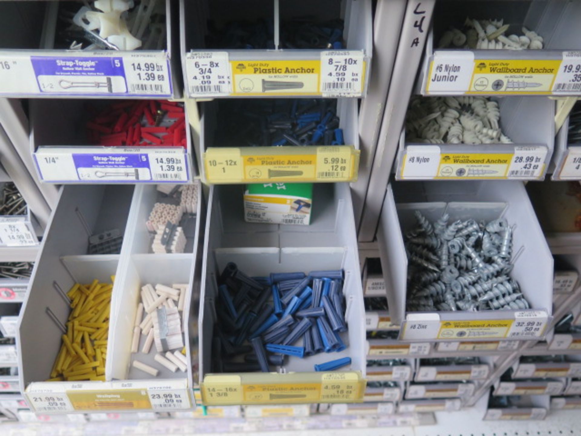 40’ Storage Container w/ Large Quantity of Hardware (Ace Hardware Buyout) Nuts, Bolts, Screws - Image 7 of 20