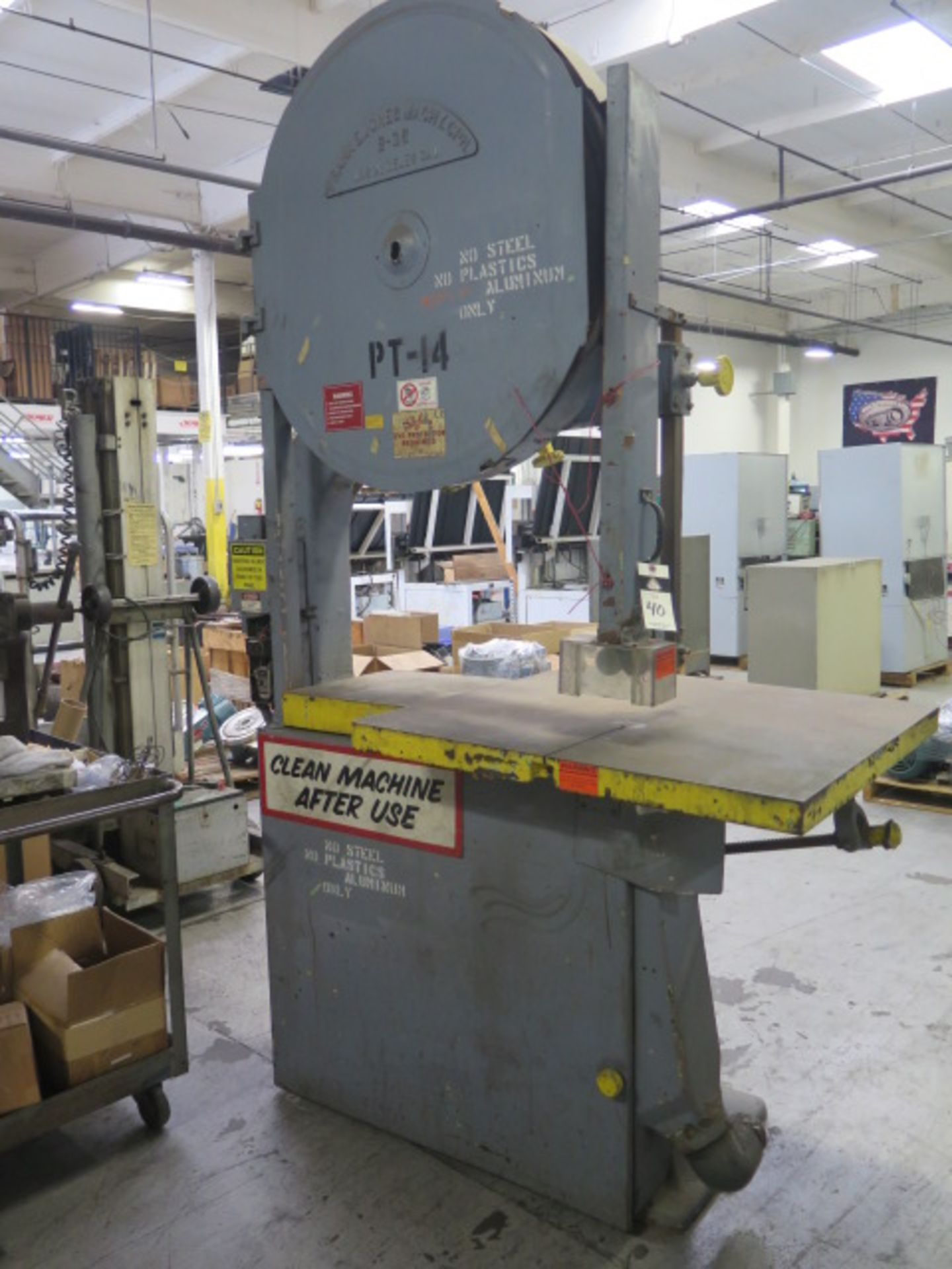 Frank Jones mdl. B-36 36" Vertical Band Saw s/n 3602 w/ 36" x 36" Table - Image 2 of 6