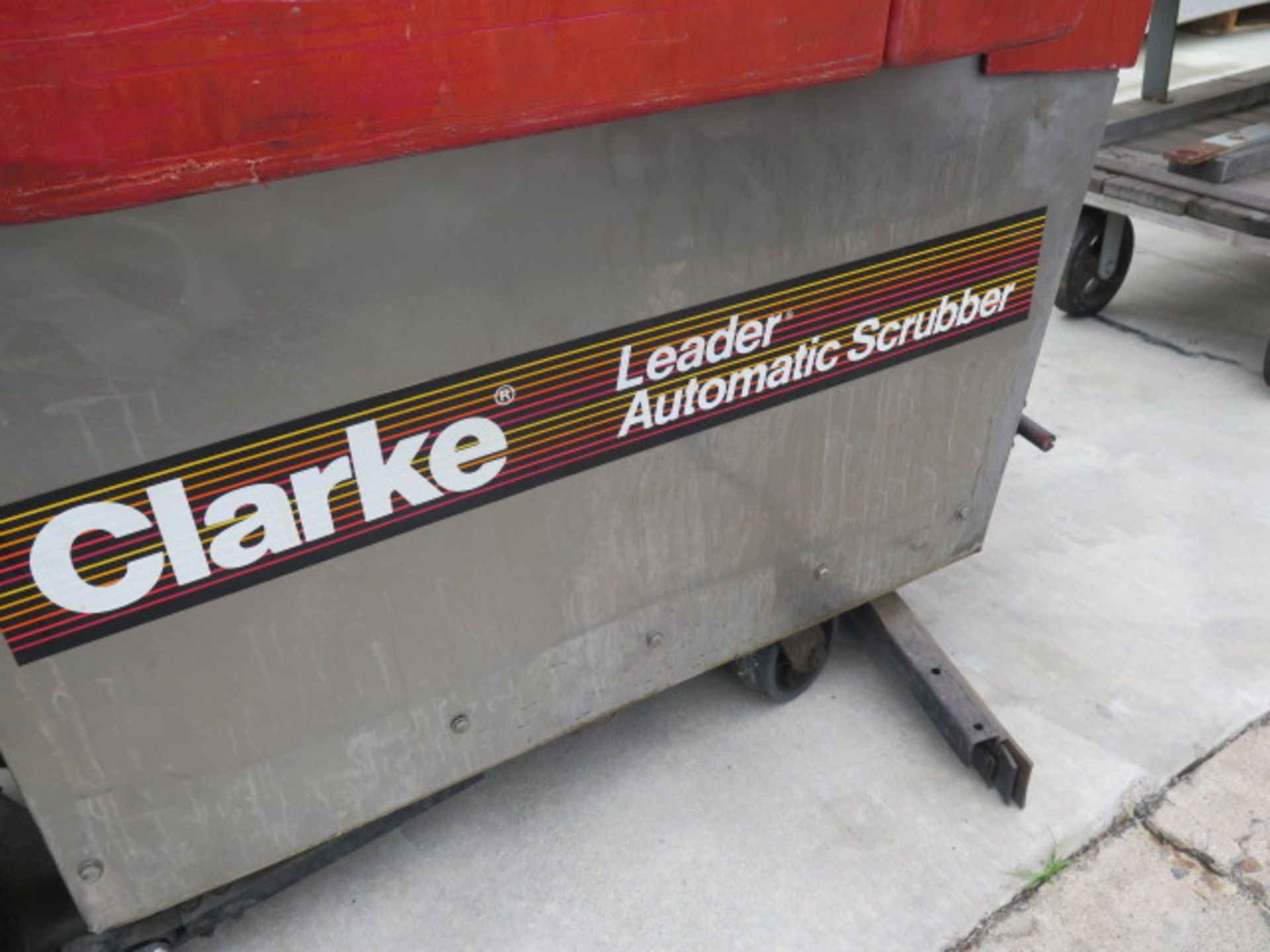 Clark 320 Leader Series II Floor Scrubber w/ Charger - Image 3 of 4
