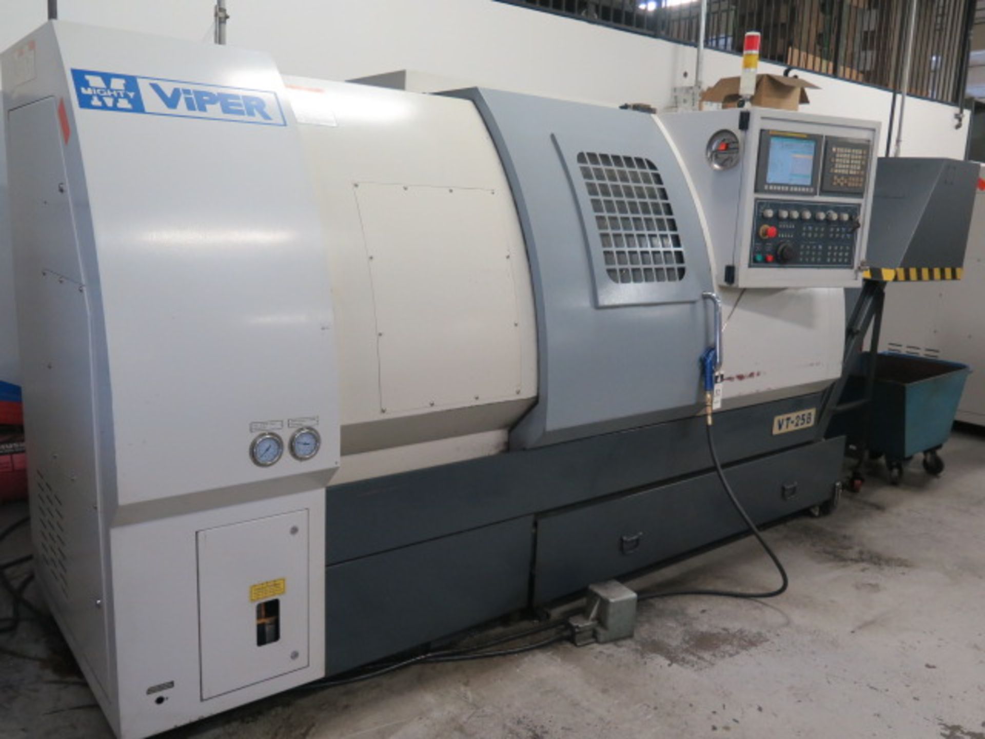 DEC/2010 Viper VT-25BCNC Turning Center s/n 4331011011 w/ Fanuc Series 0i-TD Controls, 12-Station - Image 2 of 11