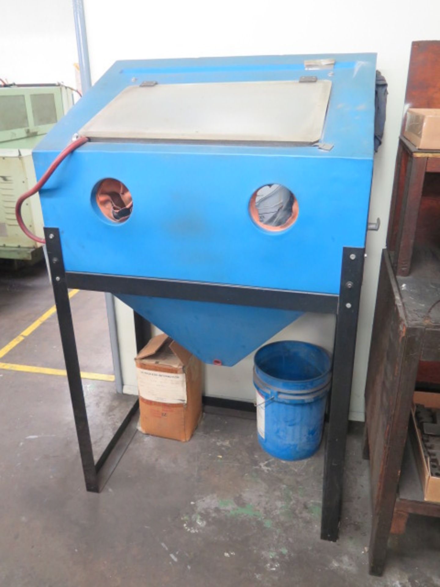 Dry Blast Cabinet