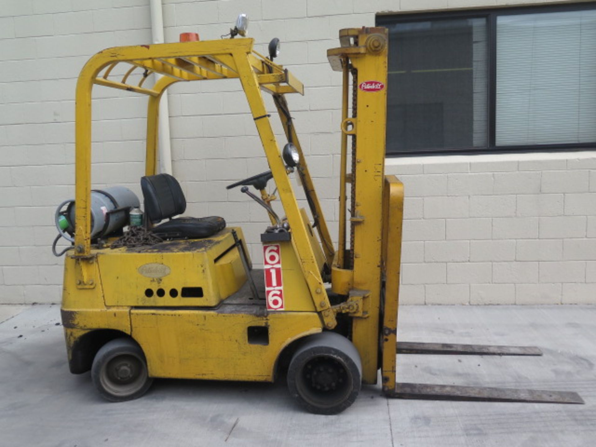 Toyota 02-FGC25 2400 Lb Cap LPG Forklift s/n 02-FGC25-10908 w/ 3-Stage Mast, 185” Lift Height,