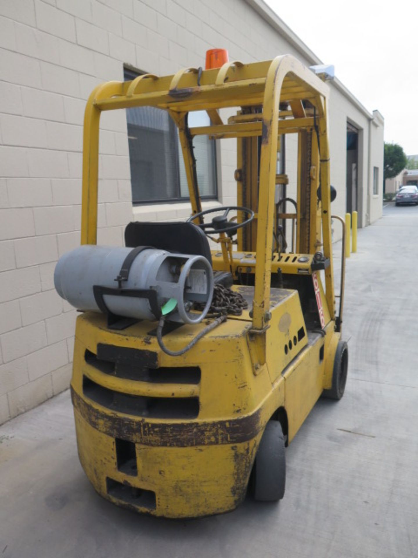 Toyota 02-FGC25 2400 Lb Cap LPG Forklift s/n 02-FGC25-10908 w/ 3-Stage Mast, 185” Lift Height, - Image 3 of 7
