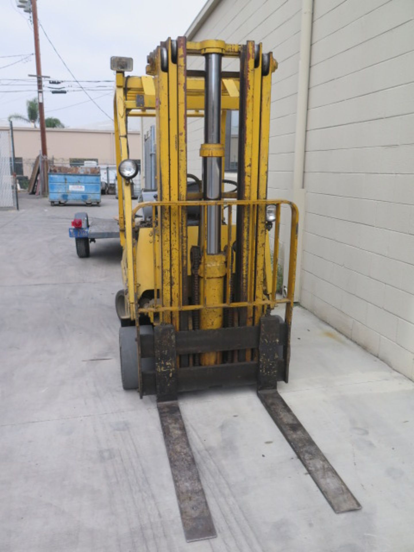 Toyota 02-FGC25 2400 Lb Cap LPG Forklift s/n 02-FGC25-10908 w/ 3-Stage Mast, 185” Lift Height, - Image 2 of 7