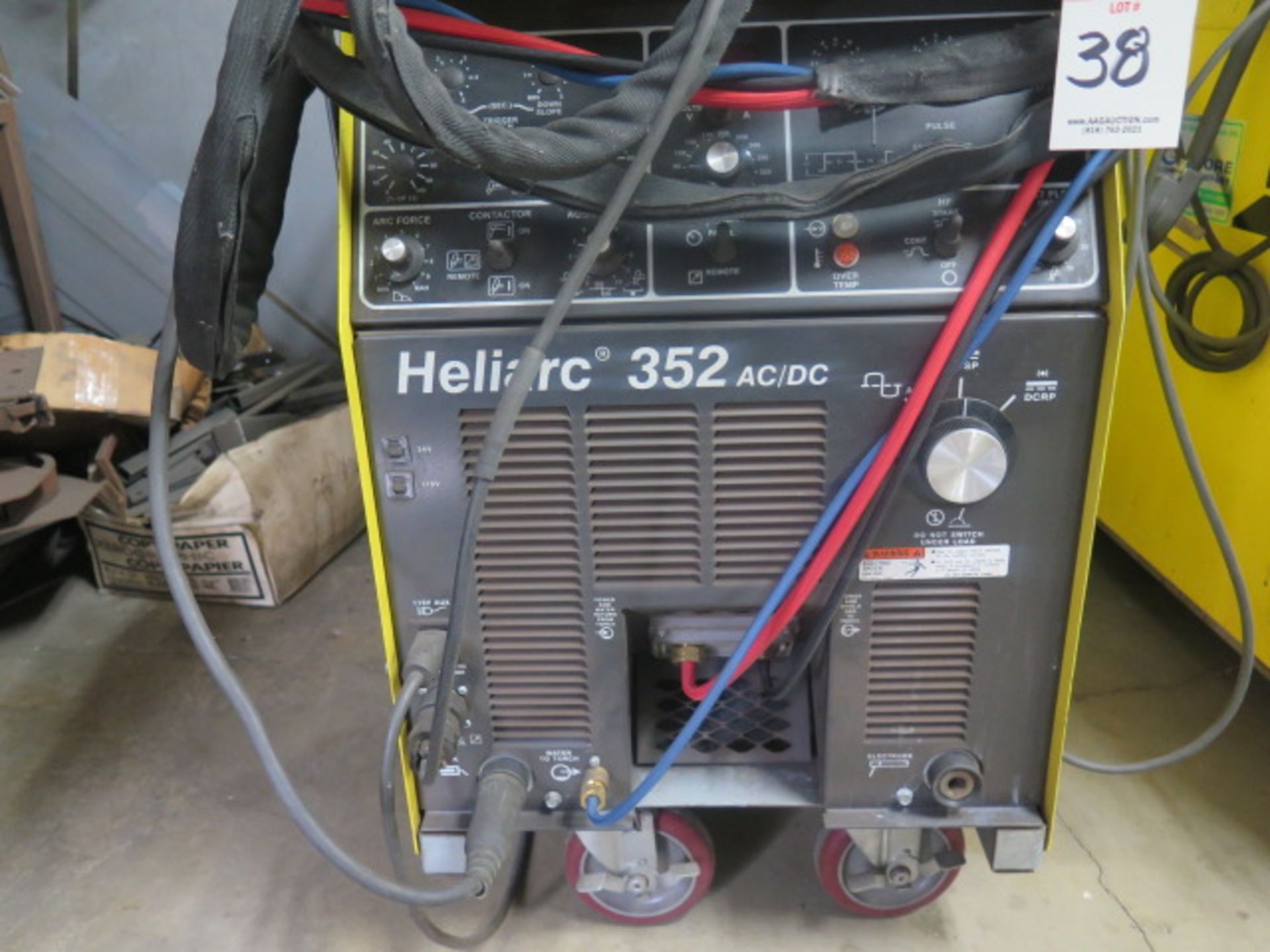 Esab Heliarc 352 AC/DC Arc Welding Power Source s/n TM-J812013 w/ Bernard Cooler - Image 3 of 5