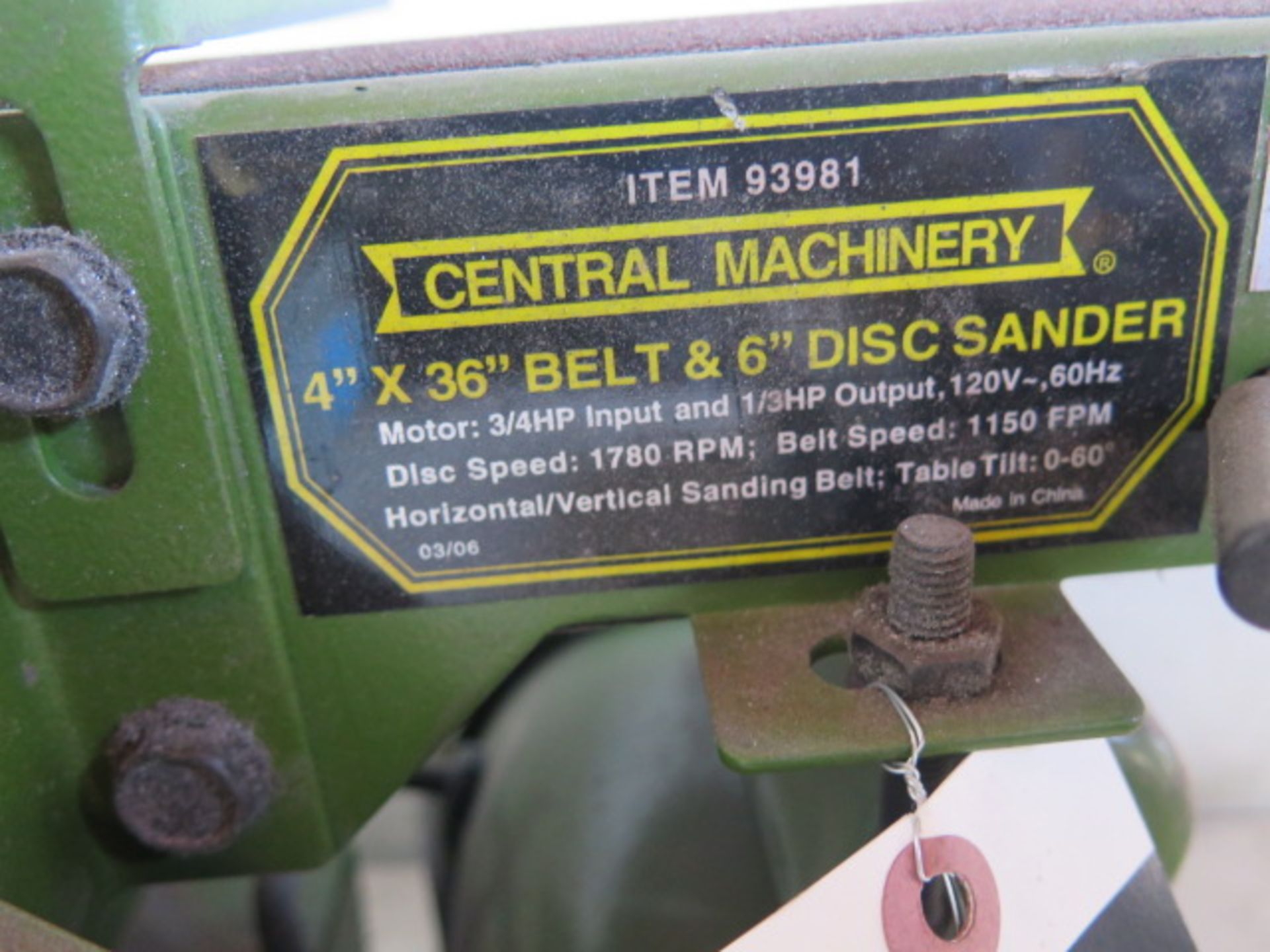 Central Machinery 4” Belt / 6” Disc Sander - Image 3 of 3