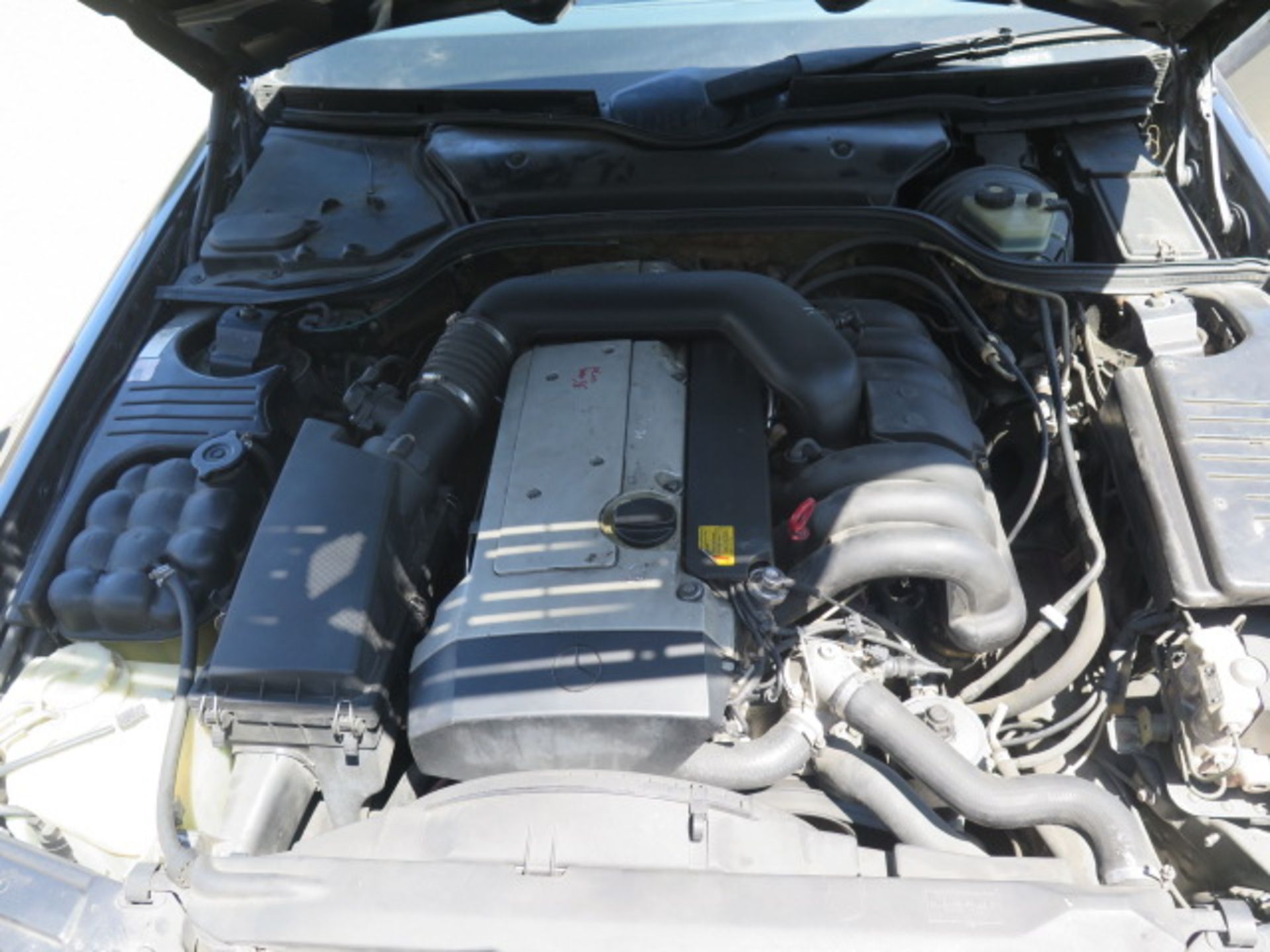 1995 Mercedes SL320 Convertible Lisc# 4FFJ420 w/ 6-Cylinder Gas Engine, Automatic Trans, AC, AM/FM/ - Image 15 of 15