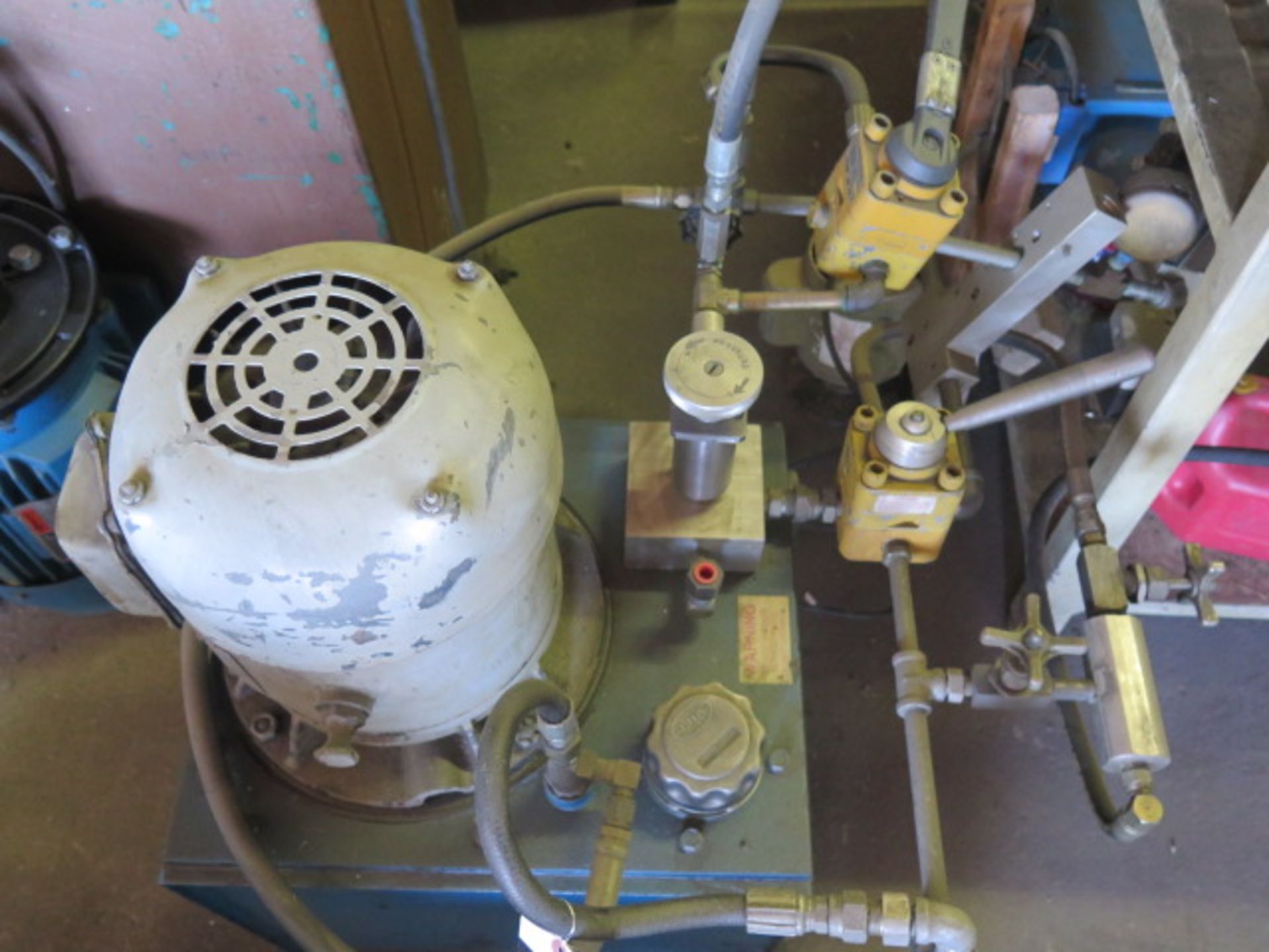 Hydraulic Pump - Image 2 of 2