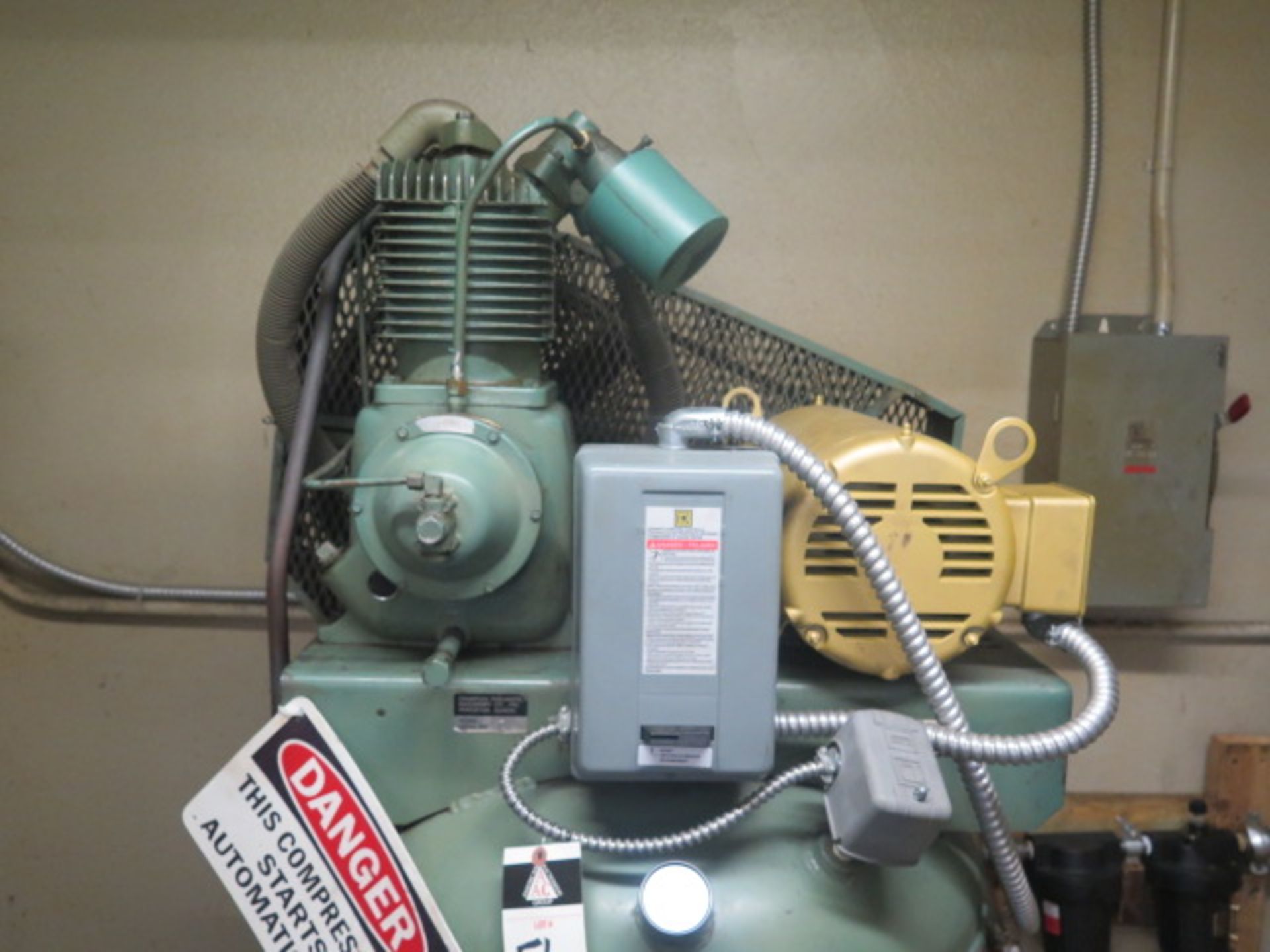 Champion mdl. VR5-8 5Hp Vertical Air Compressor w/ 80 Gallon Tank - Image 2 of 4