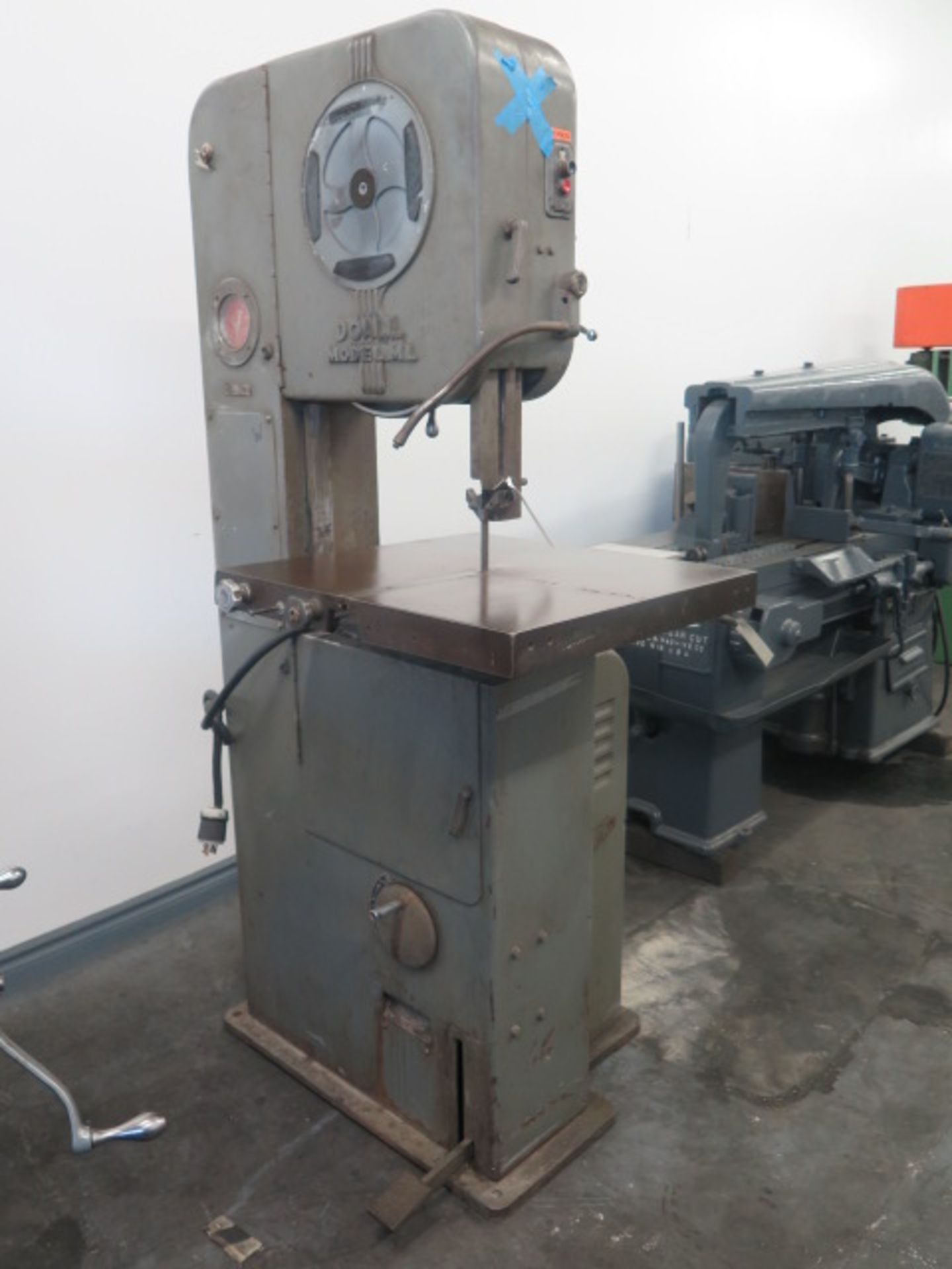 DoAll mdl. ML 16” Vertical Band Saw / 24” x 24” Table