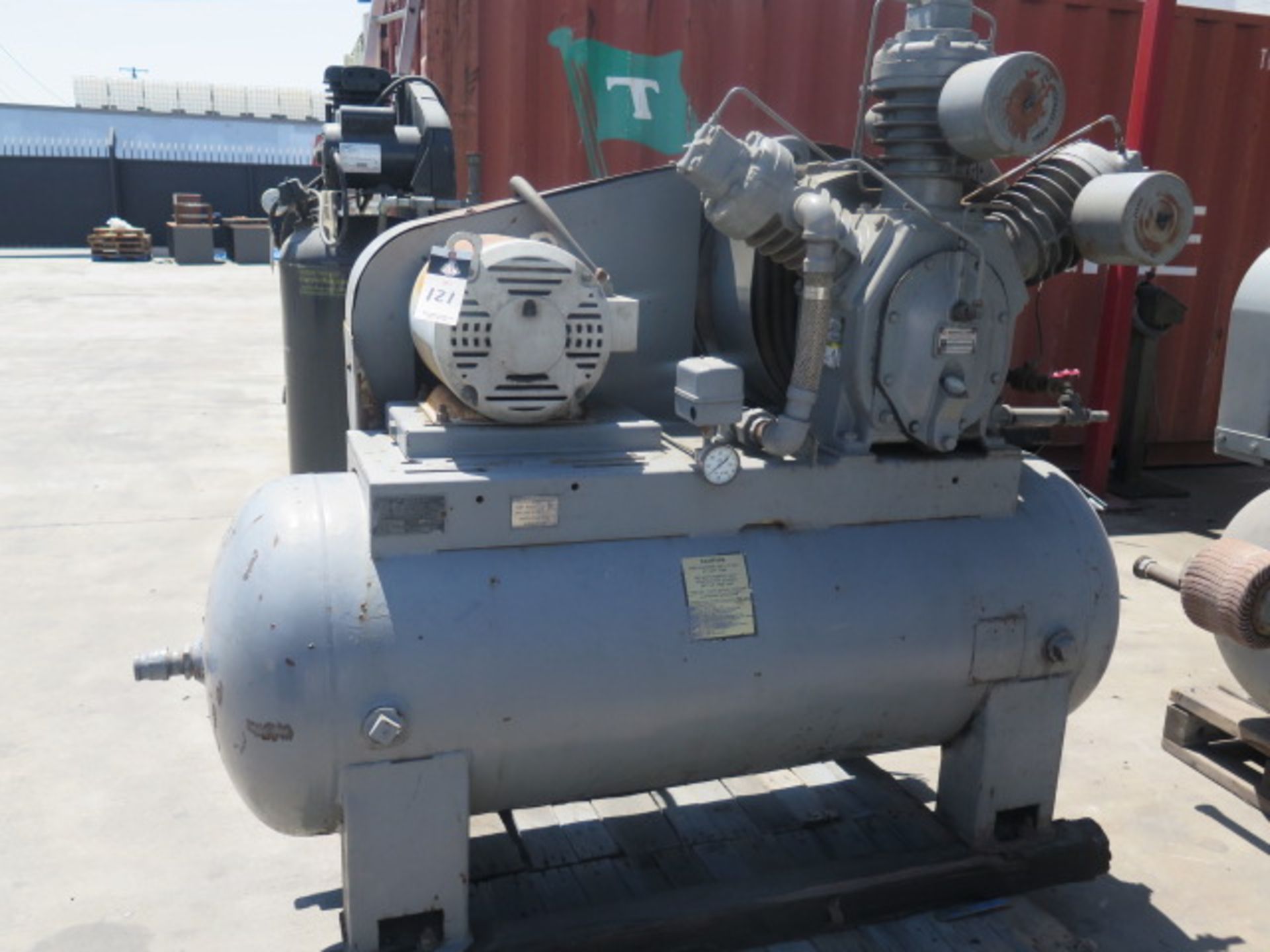 Ingersoll Rand 15Hp Horizontal Air Compressor w/ 3-Stage Pump, 120 Gallon Tank