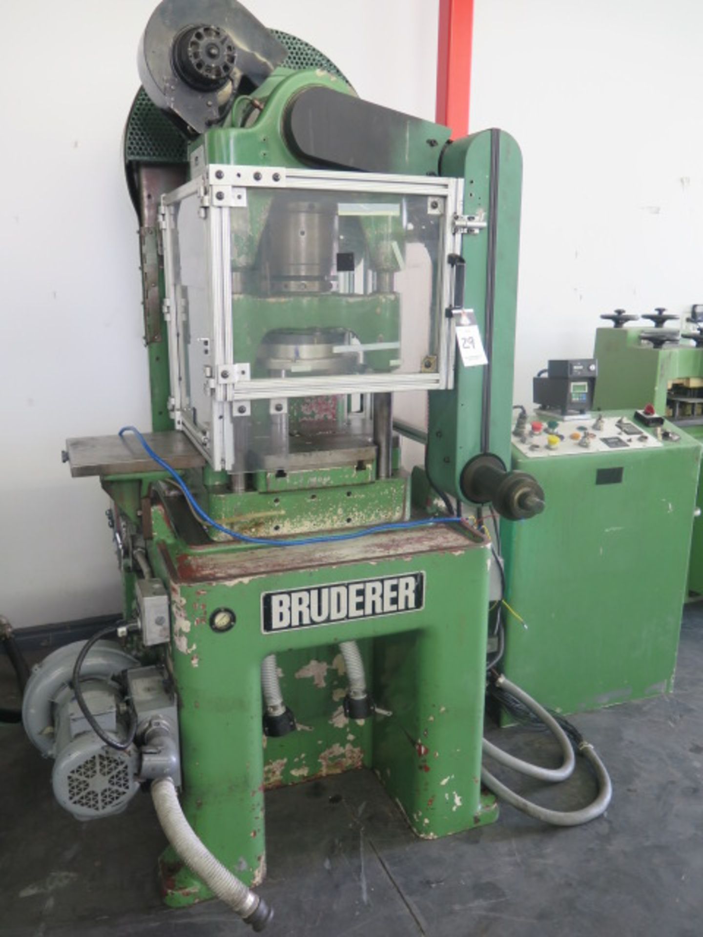 Bruderer BSTA-30 30,000kg Cap High Speed Stamping Presse w/ Bruderer Controls, 100-600 Strokes / - Image 2 of 7