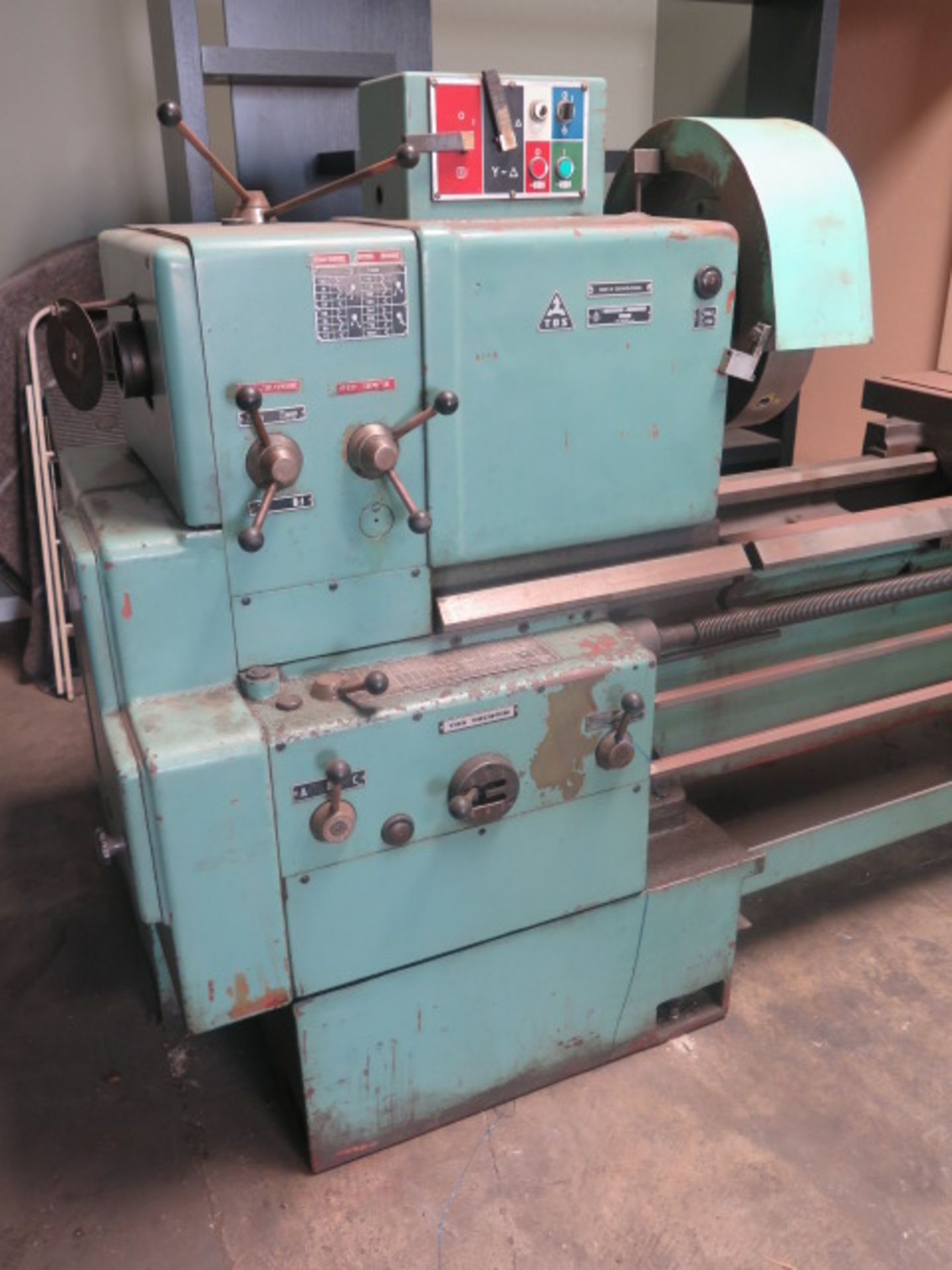 TOS Type SN71B 28” x 90” Geared Head Gap Bed Lathe s/n 071200760374 w/ 10-1000 RPM, Inch - Image 3 of 9