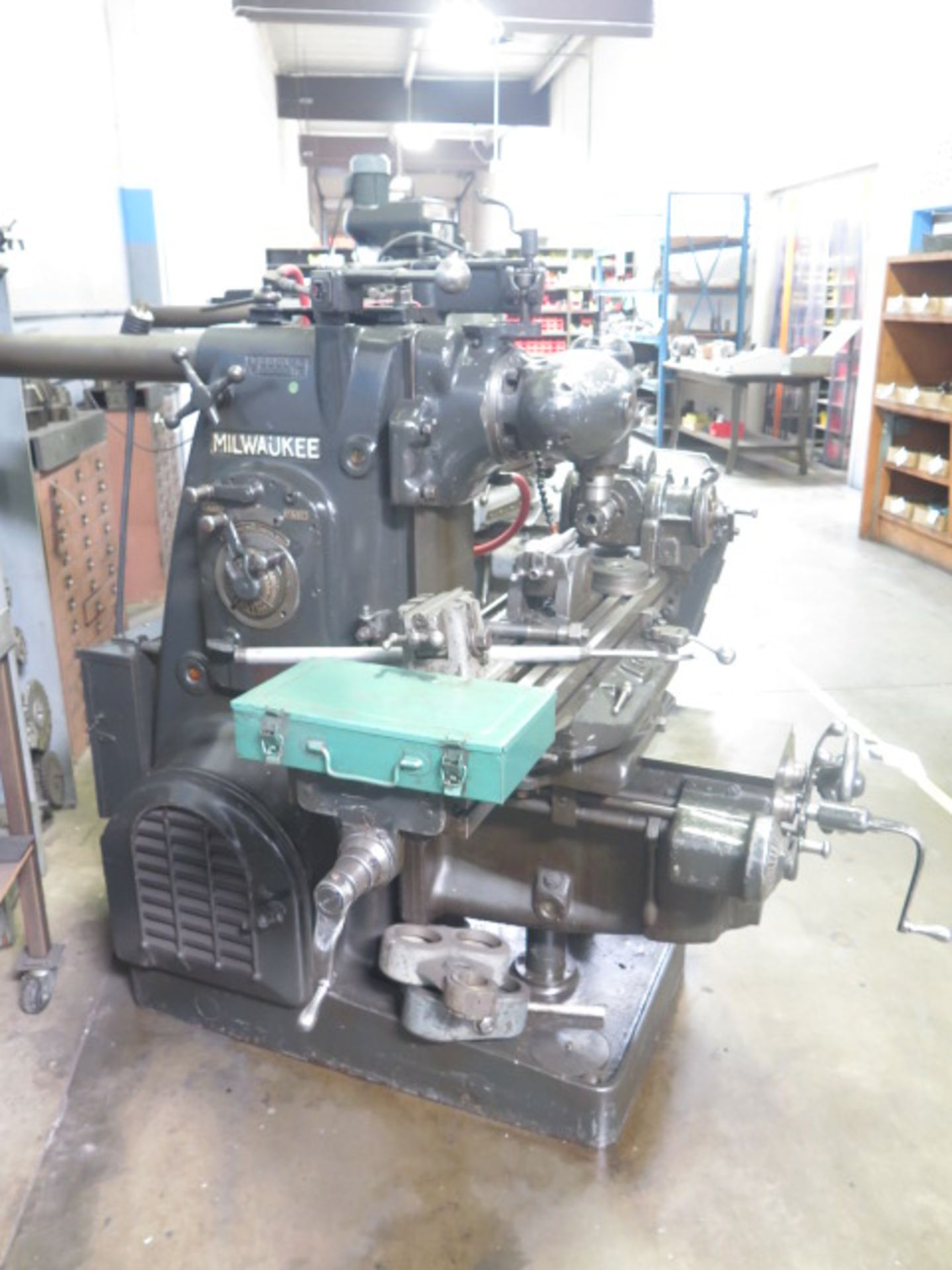 Kearney & Trecker / Milwaukee mdl. H No. 2 Plain Universal Horizontal Mill s/n 45-4852 w/ - Image 5 of 6