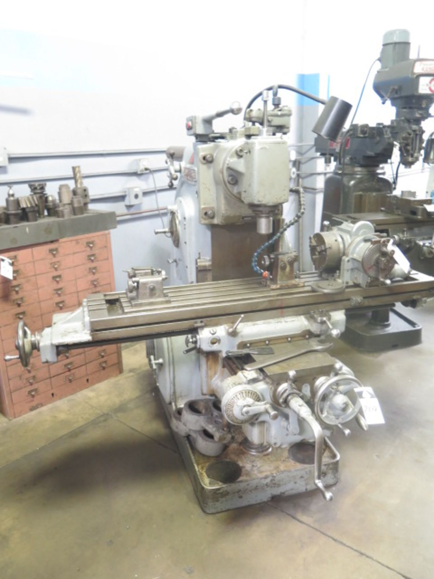 Kearney & Trecker / Milwaukee mdl. CH No. 2 Universal Horizontal Mill s/n 16-8590 w/ Universal