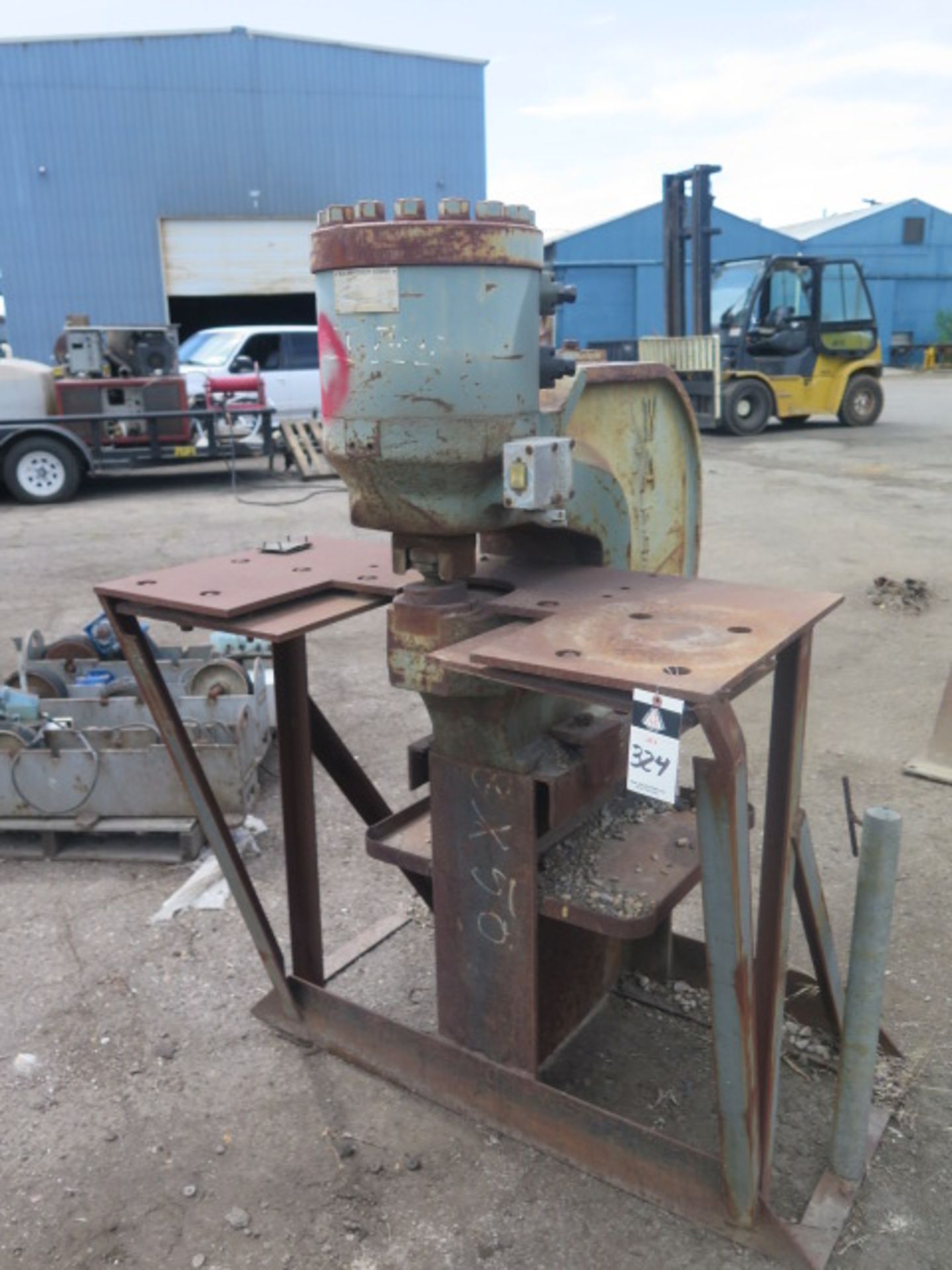 Hydraulic Beam Punch w/ 12 1/2" Throat, Hydraulic Unit