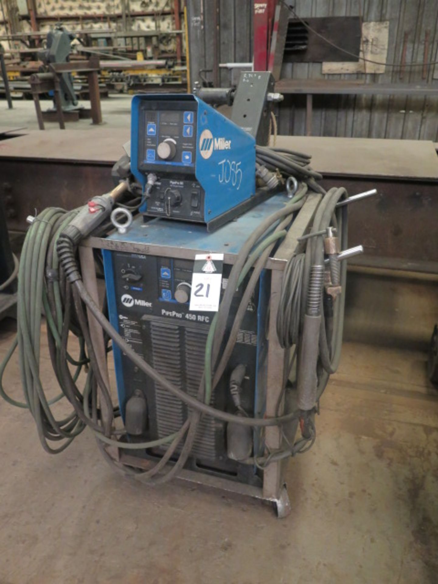 Miller Pipe Pro 450 RFC Arc Welding Power Source s/n LH330254G w/ Miller Pipe Pro DX Wire Feeder