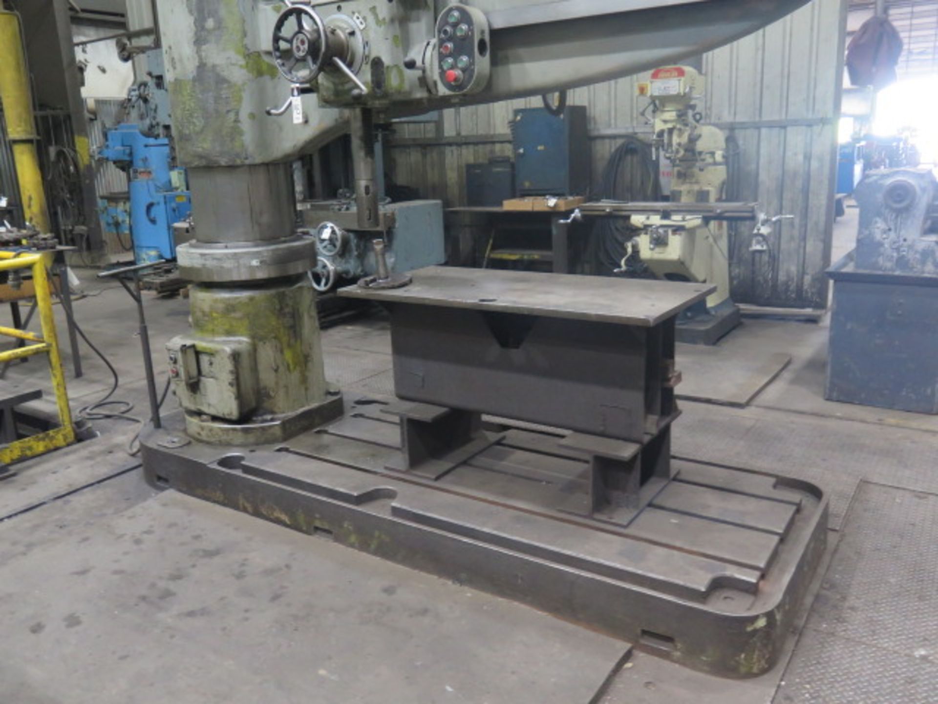 Polamco 17” Column x 60” Radial Arm Drill w/ 30-1700 RPM, Power Column and Feeds - Image 3 of 8