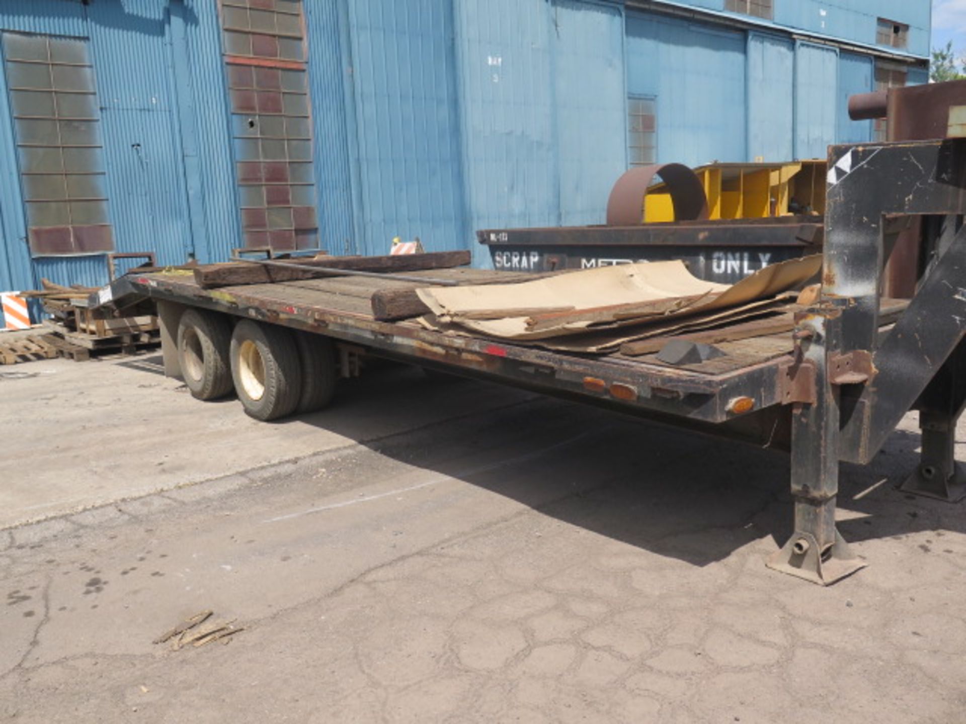 Triangle K 25’ Goose-Neck Trailer Lisc# 16330R w/ Drop-Down Equipment Ramps - Image 2 of 7