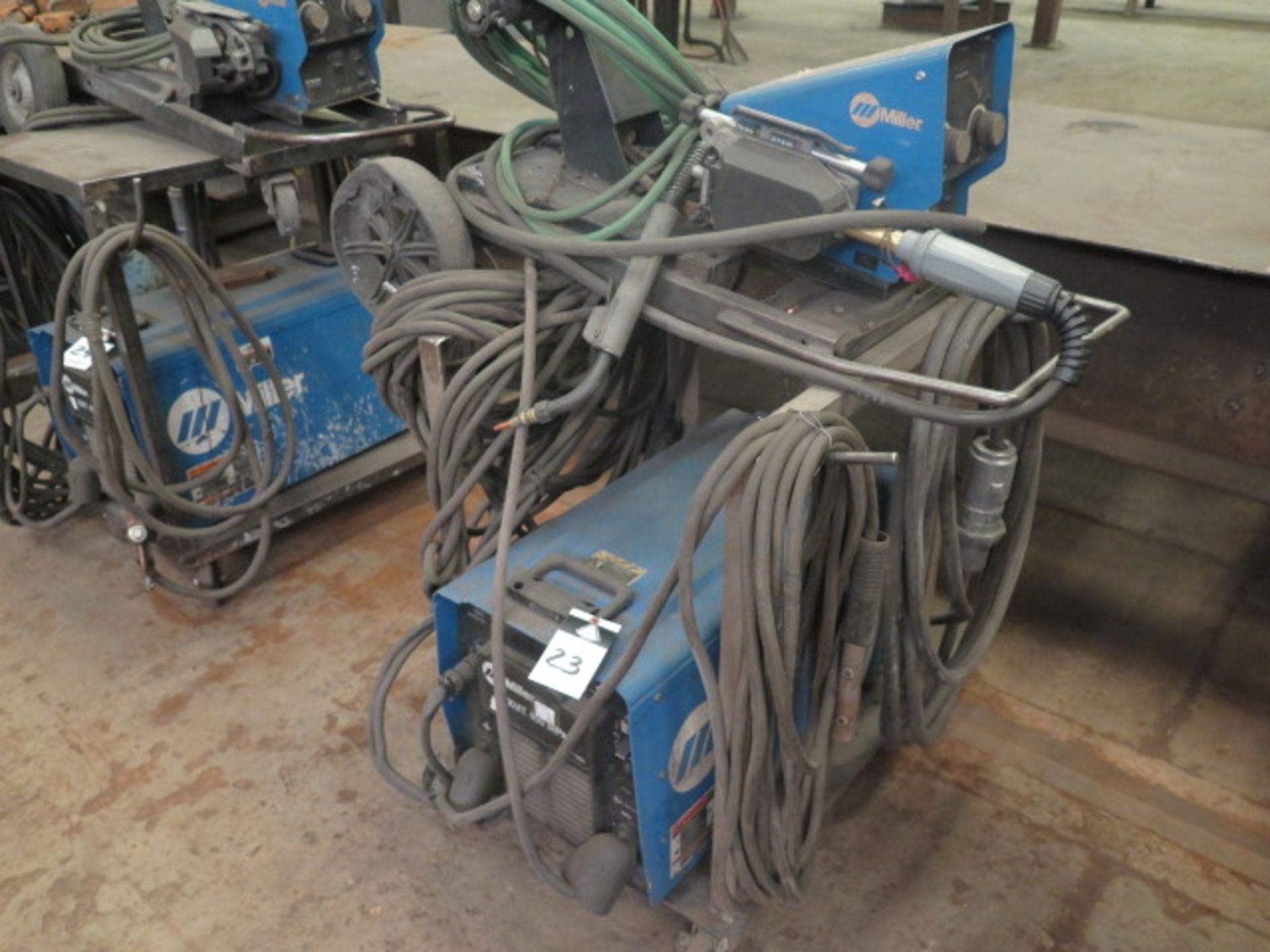 Miller XMT-450 MPa Arc Welding Power Source s/n MB180397A w/ Miller 70-Series Wire Feeder - Image 2 of 6