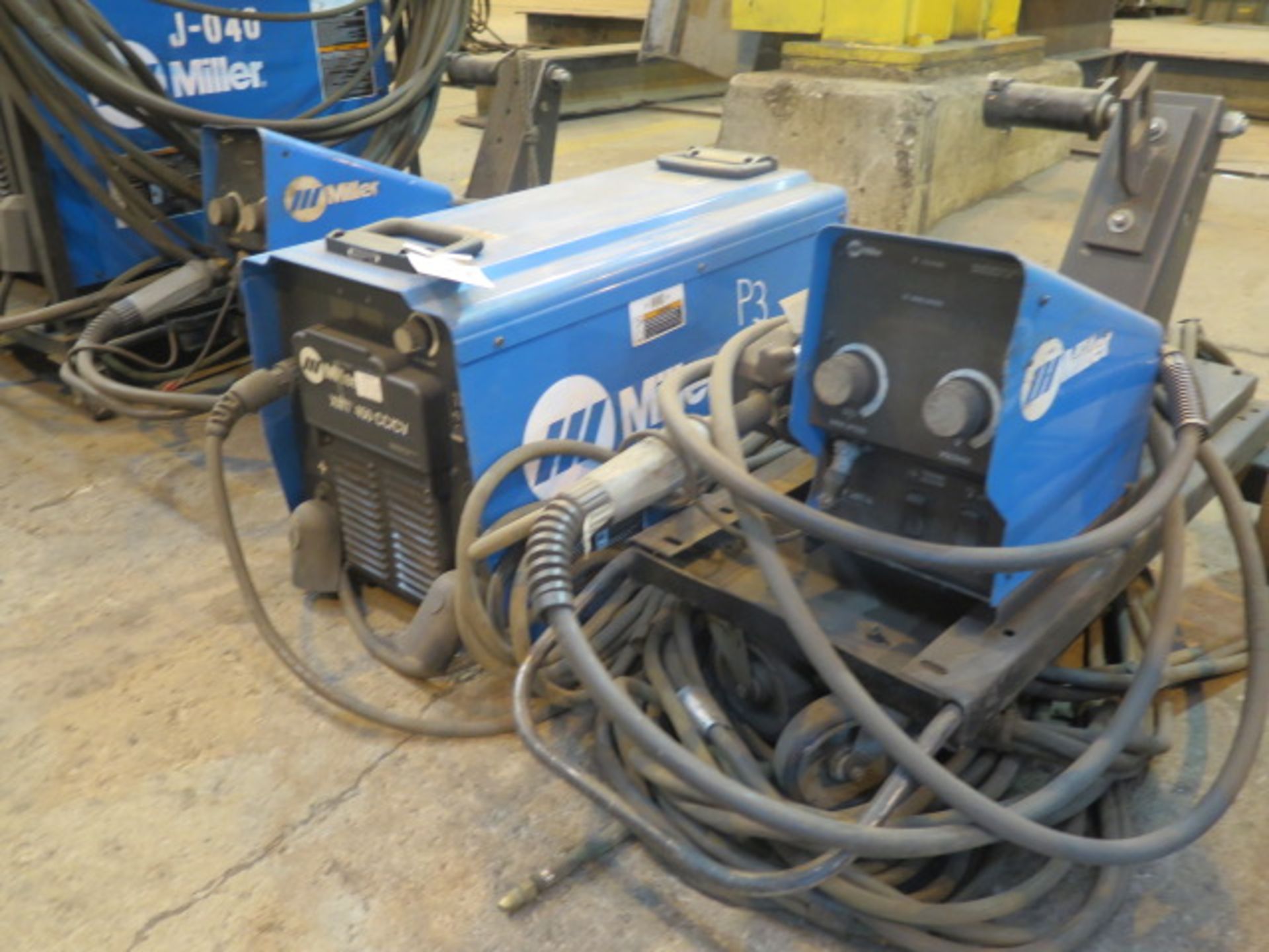 Miller XMT-450 CC/CV Arc Welding Power Source s/n MC450113U w/ Miller 70-Series Wire Feeder - Image 3 of 5