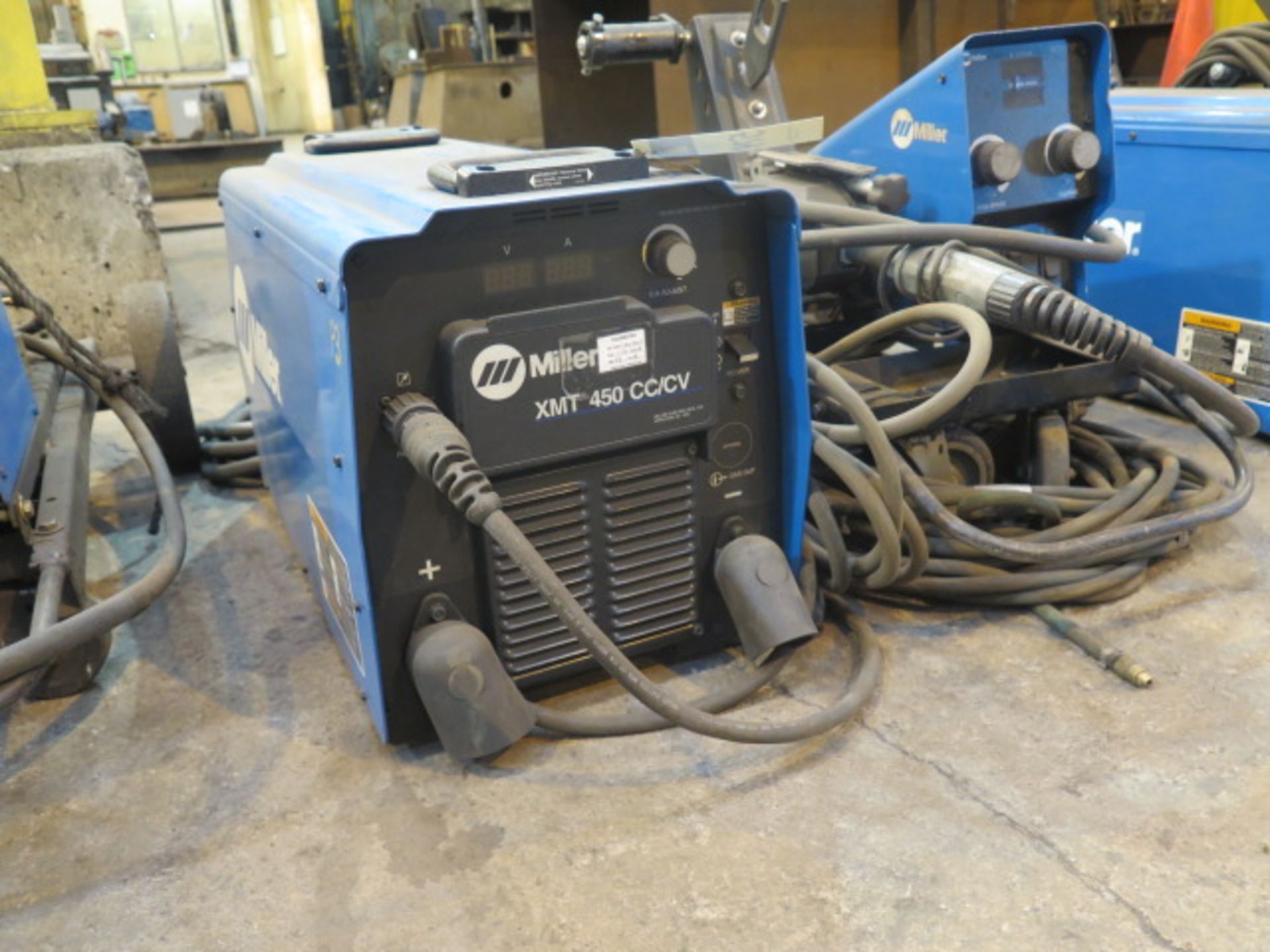 Miller XMT-450 CC/CV Arc Welding Power Source s/n MC450113U w/ Miller 70-Series Wire Feeder - Image 2 of 5