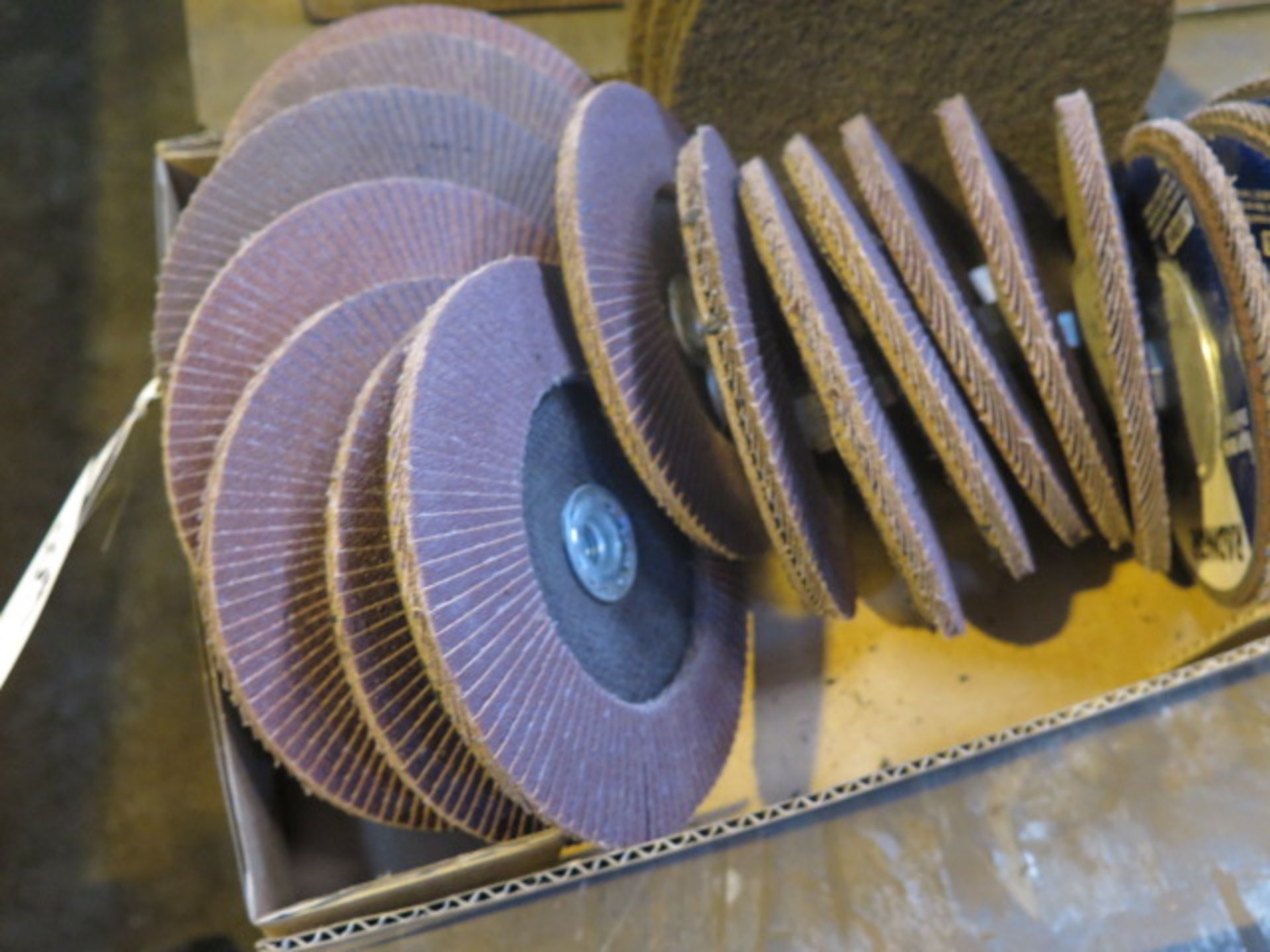 7" Sanding Discs - Image 2 of 2