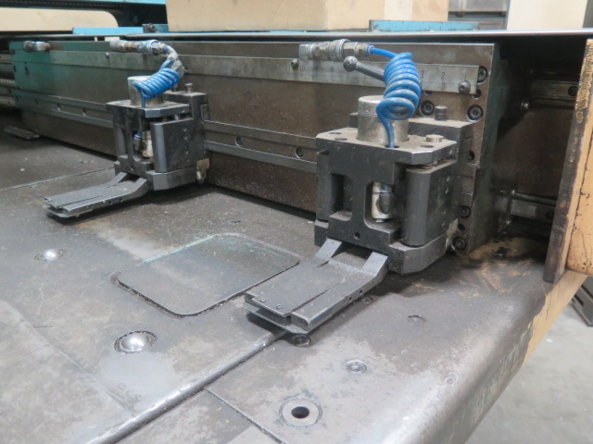 Amada VELA II 305050 30 Ton CNC Turret Punch Press s/n AV550014 w/ Amada-Fanuc-V Controls, 40- - Image 9 of 13