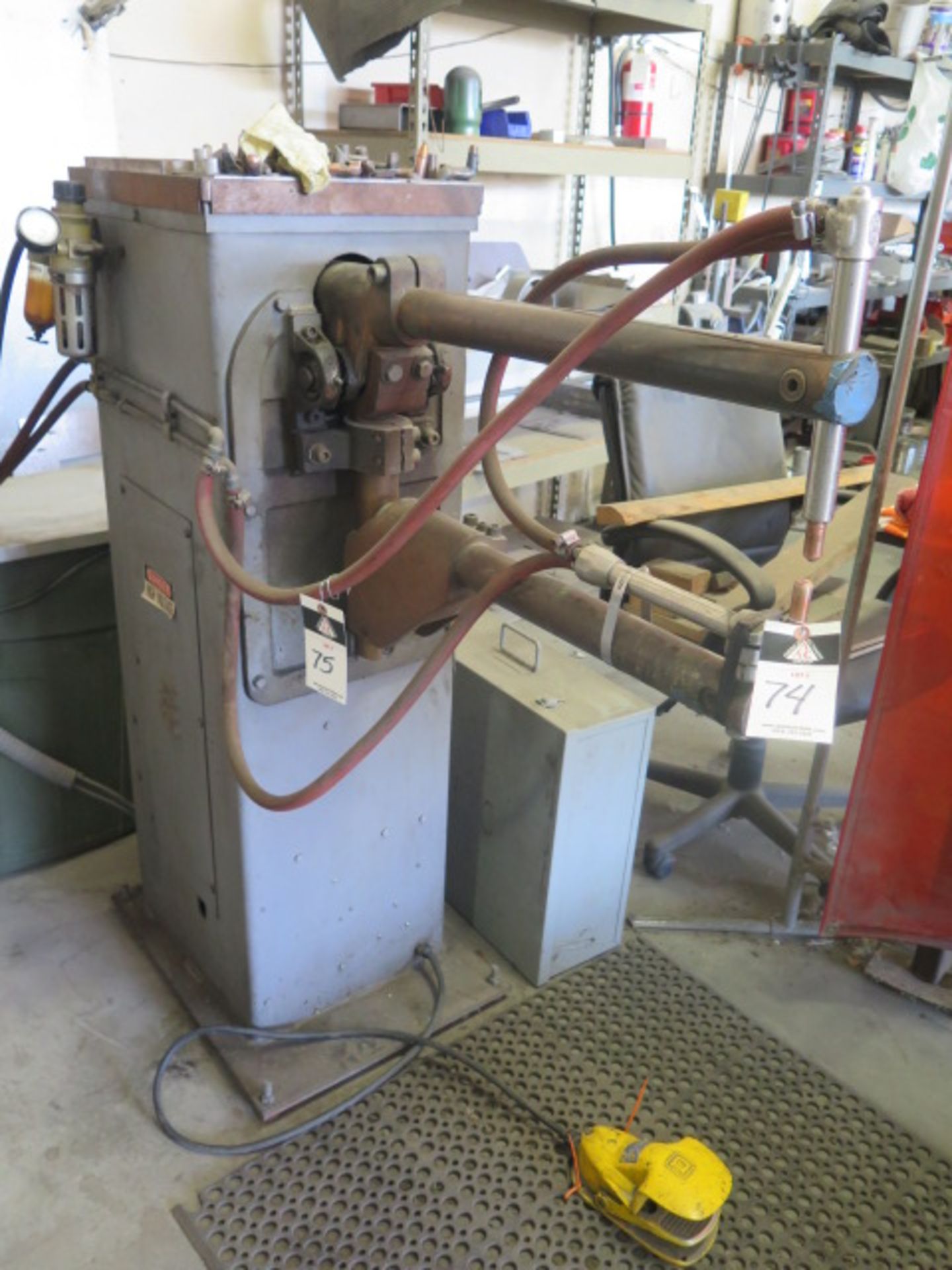 Stryco Type D4-24-30 30kVA Spot Welder s/n 24179 w/ 24” Throat