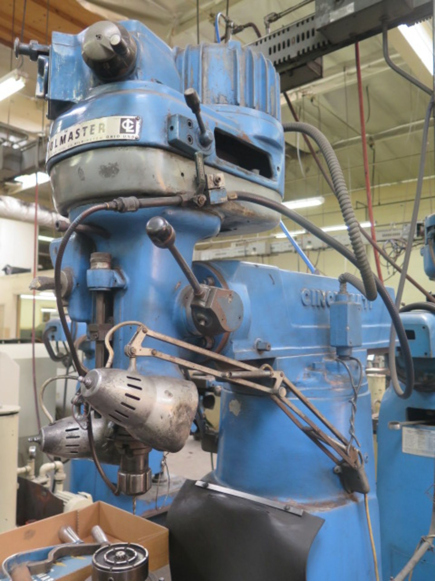 Cincinnati “Toolmaster” Vertical Mill s/n 5531D5W-0062 w/ 85-3800 Dial Change RPM, 40-Taper Spindle, - Image 4 of 11