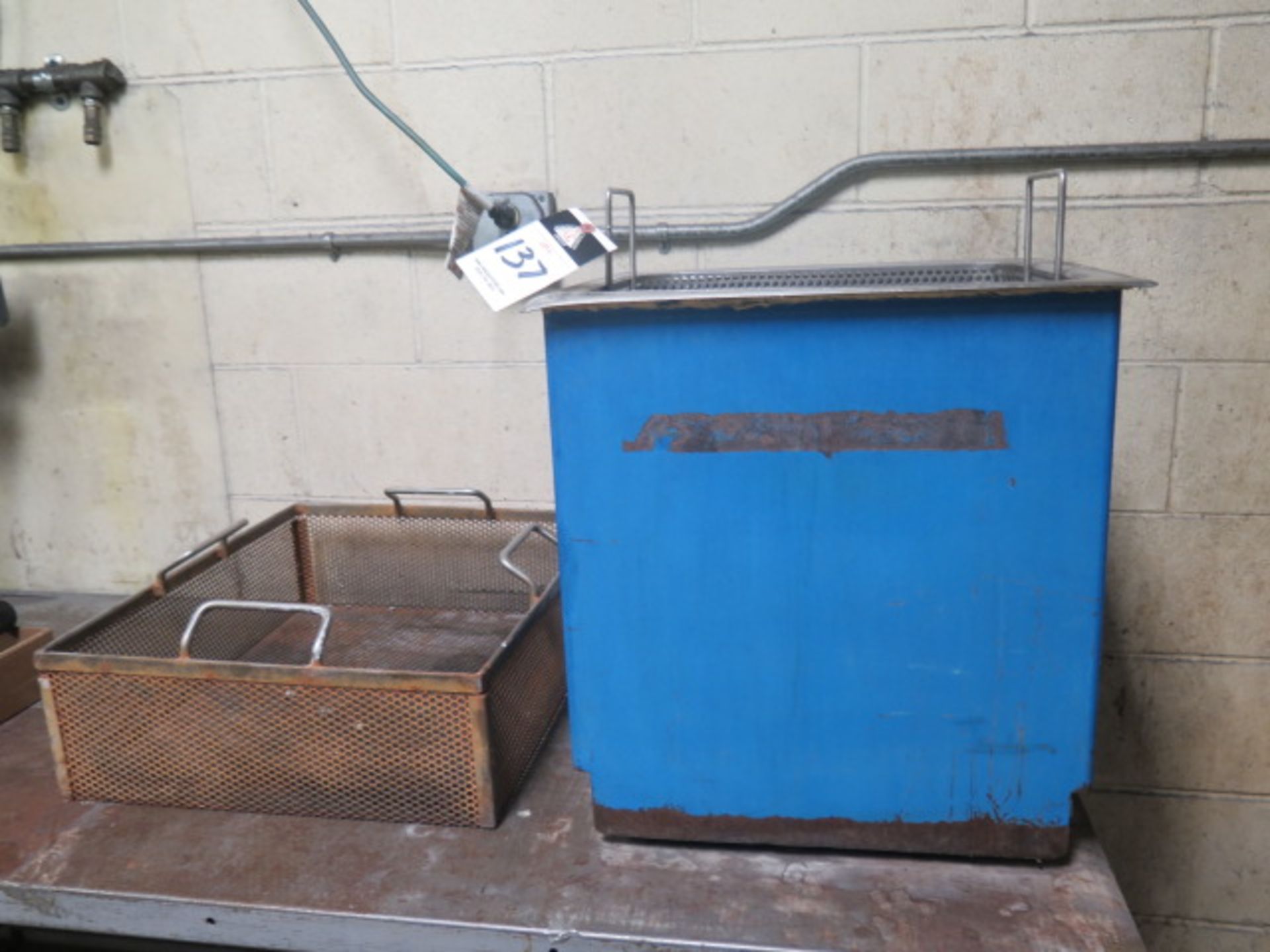 Branson DEA-1000 Ultrasonic Cleaning Tank