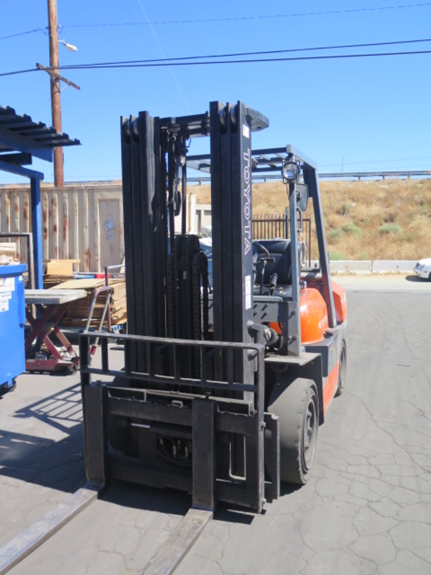 Toyota mdl. 42-6FGU35 7050 Lb Cap LPG Forklift s/n 60148 w/ 3-Stage Mast, 187" Lift Height, - Image 2 of 10