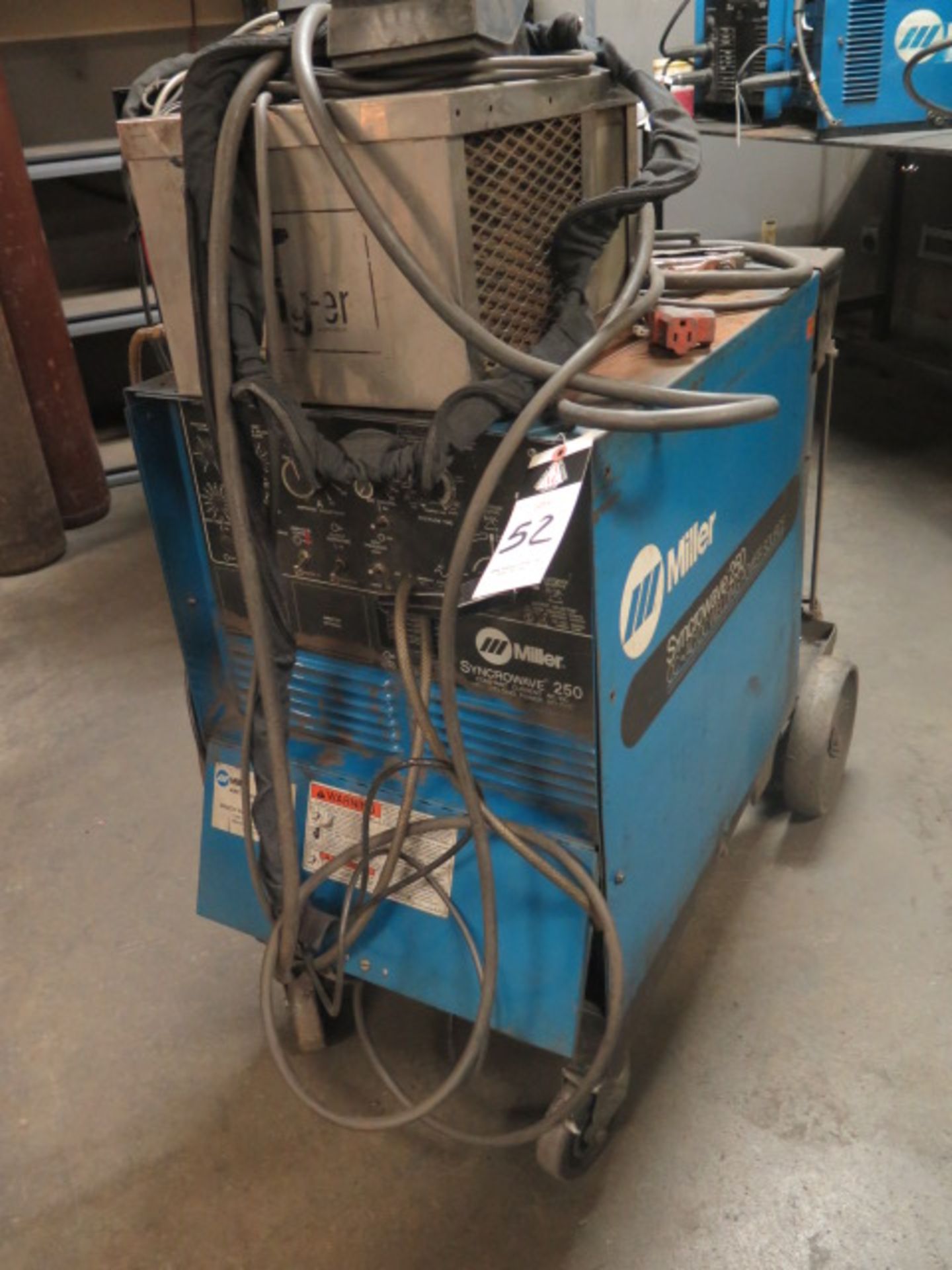 Miller Syncrowave 250 CC-AC/DC Arc Welding Power Source s/n KA881099 w/ Tiger Cooler - Image 2 of 4