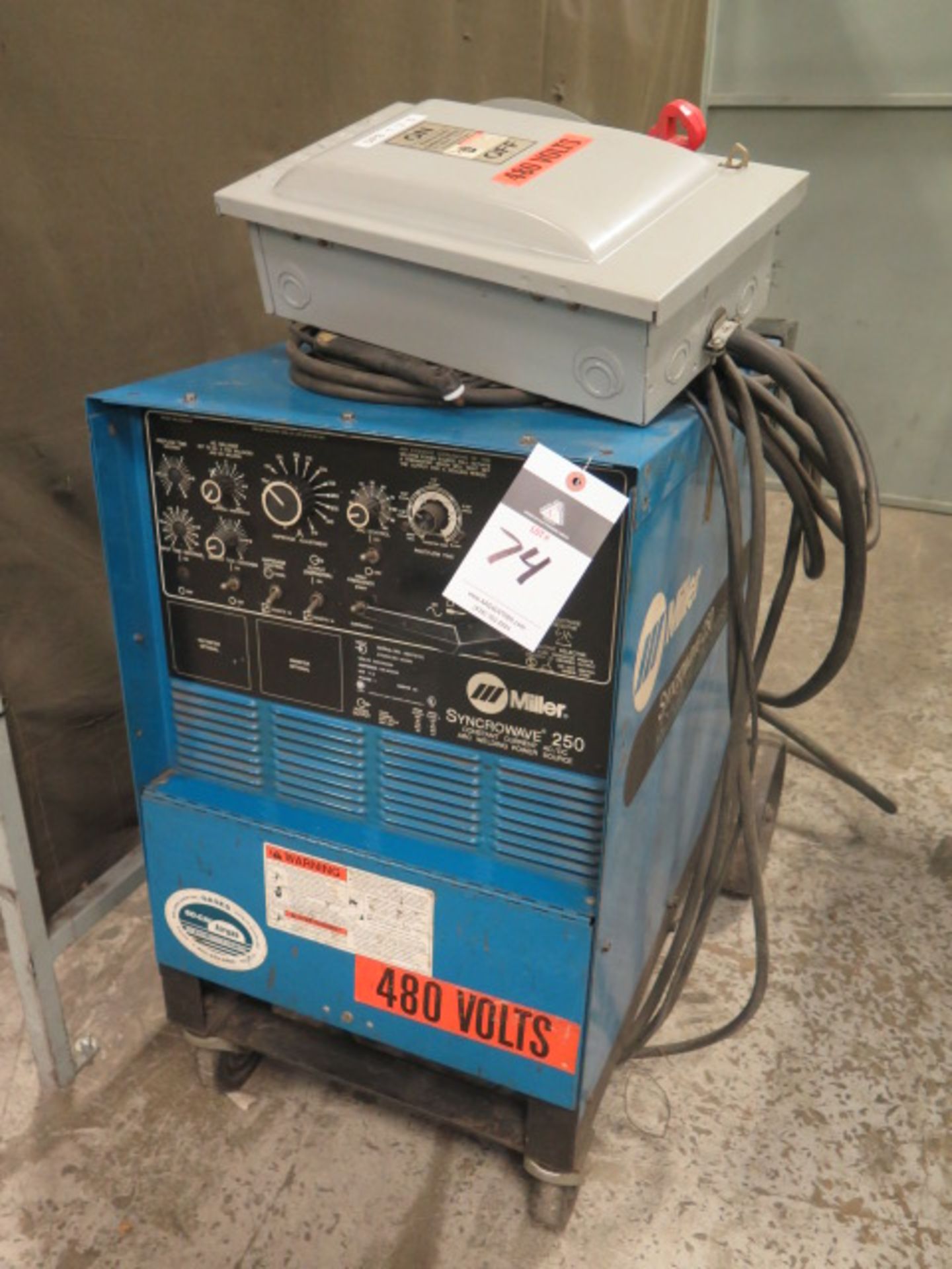 Miller Syncrowave 250 CC-AC/DC Arc welding Power Source s/n KE676192 w/ Cart